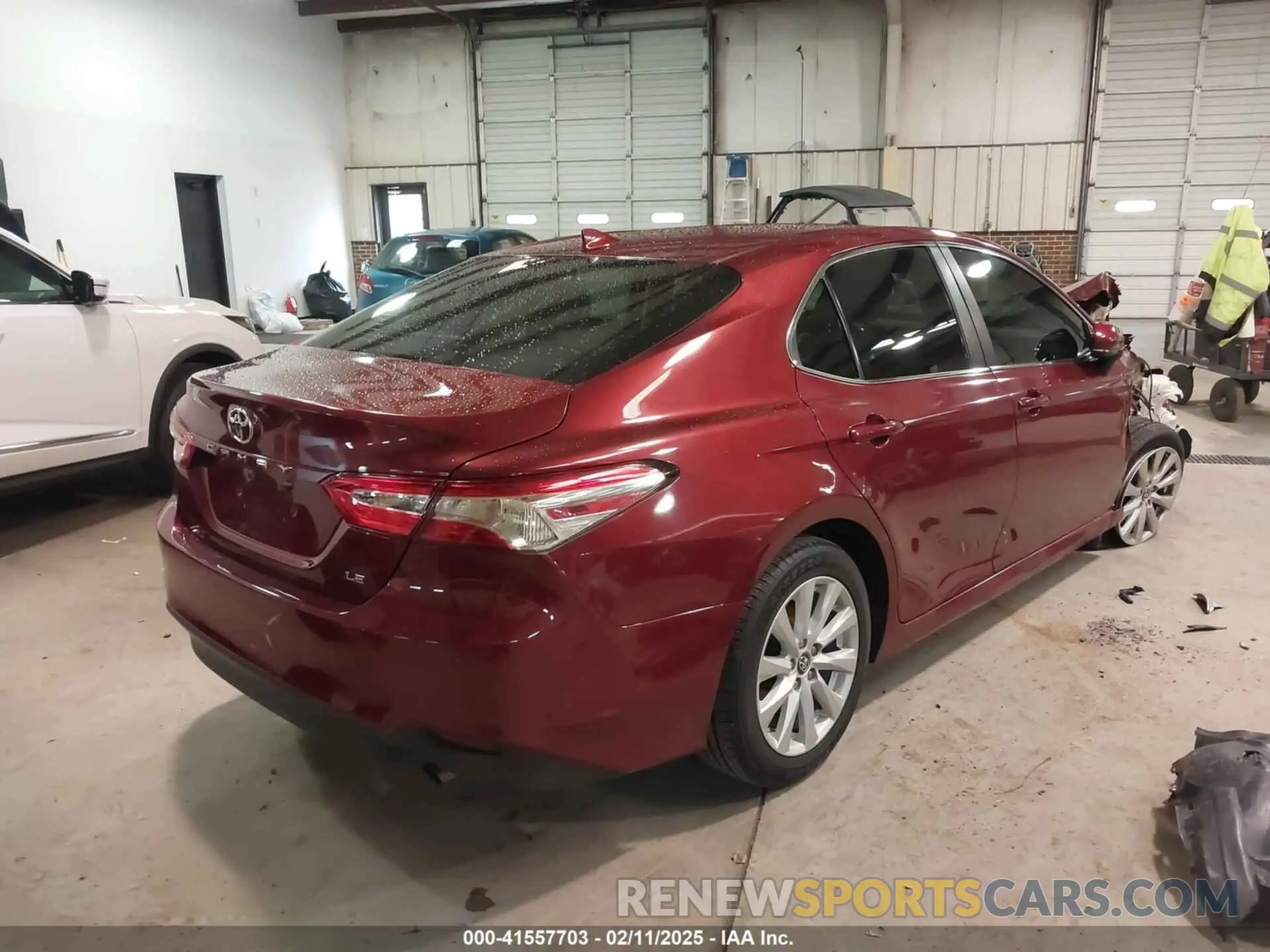 4 fotografías del automóvil dañado 4T1B11HK2KU737712 TOYOTA CAMRY 2019