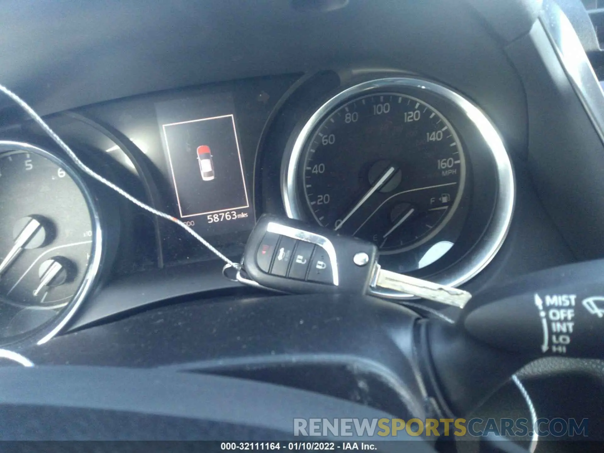 11 fotografías del automóvil dañado 4T1B11HK2KU738875 TOYOTA CAMRY 2019
