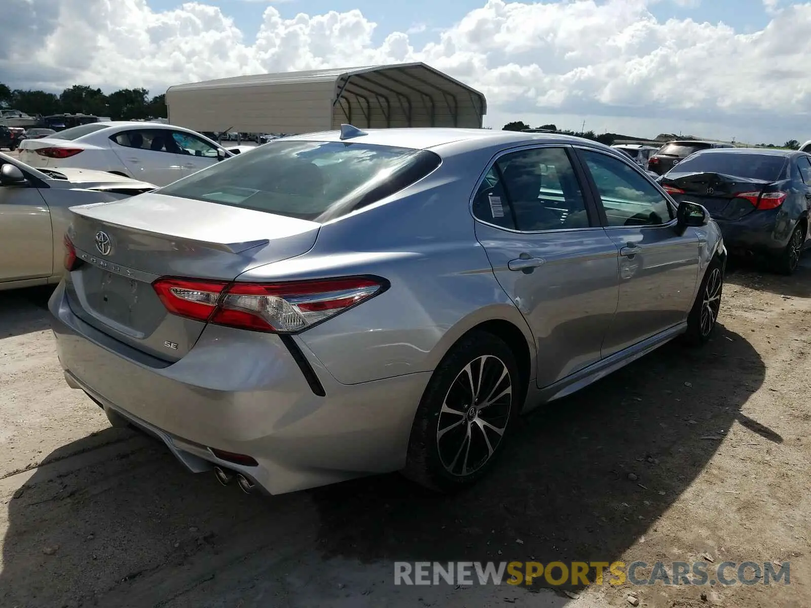 4 fotografías del automóvil dañado 4T1B11HK2KU745406 TOYOTA CAMRY 2019