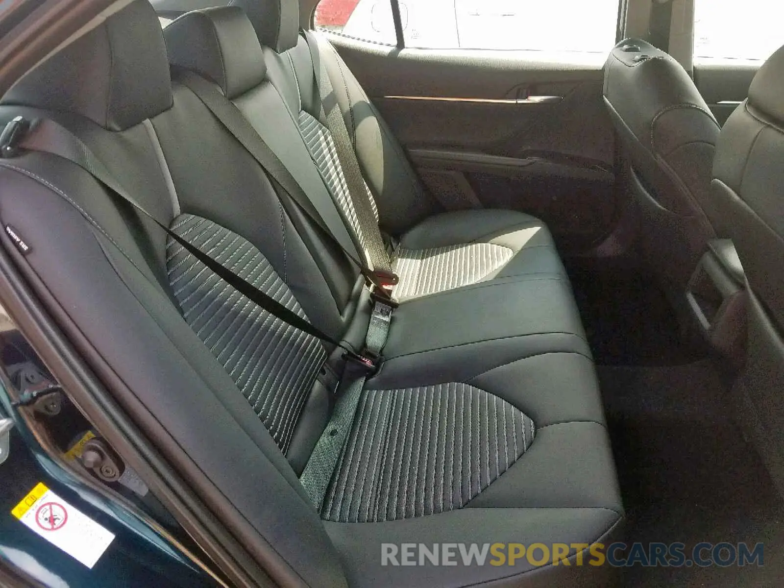 6 fotografías del automóvil dañado 4T1B11HK2KU752825 TOYOTA CAMRY 2019