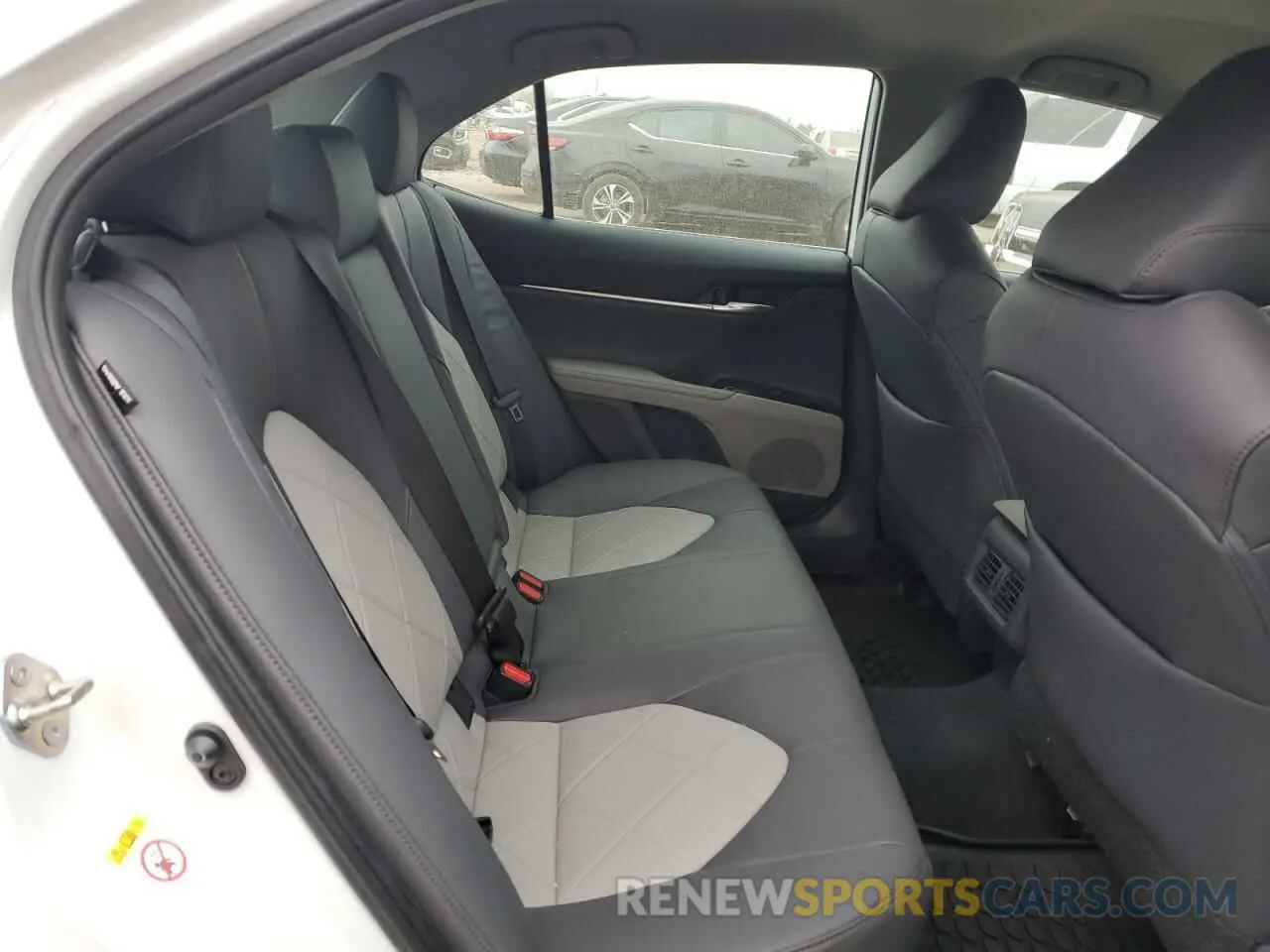 10 fotografías del automóvil dañado 4T1B11HK2KU753926 TOYOTA CAMRY 2019