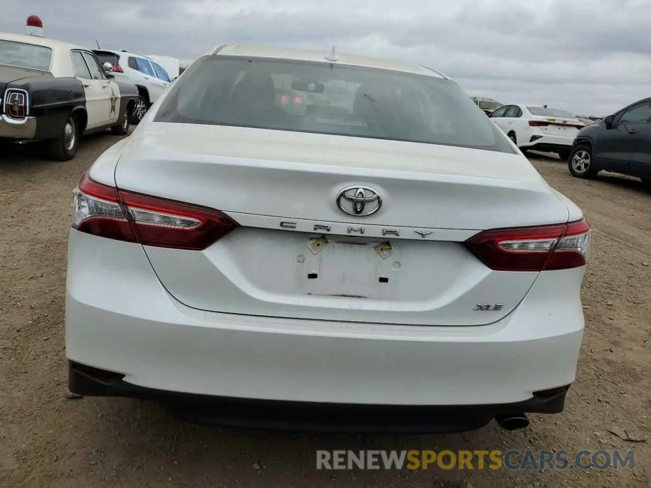 6 fotografías del automóvil dañado 4T1B11HK2KU753926 TOYOTA CAMRY 2019