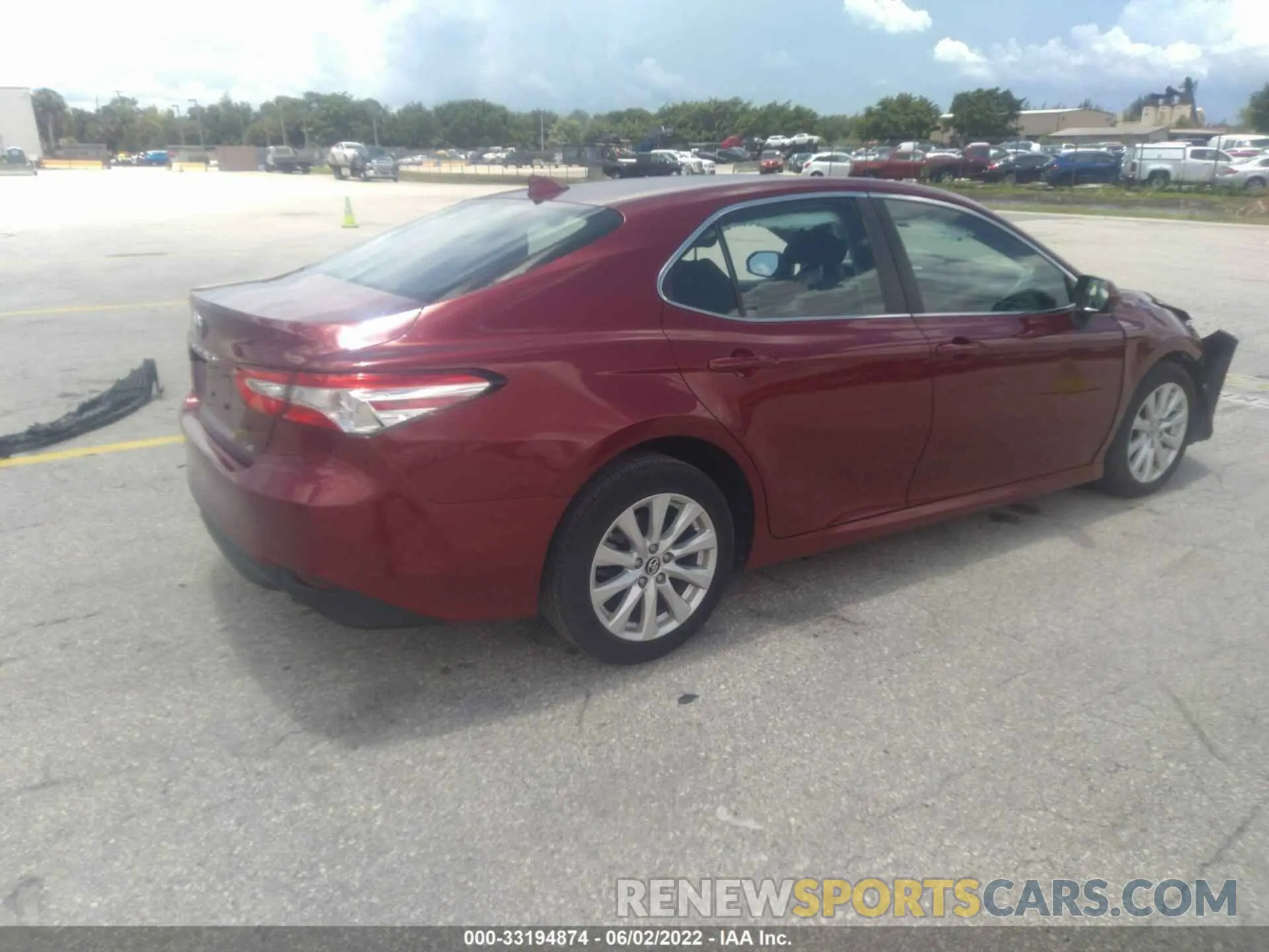 4 fotografías del automóvil dañado 4T1B11HK2KU755515 TOYOTA CAMRY 2019