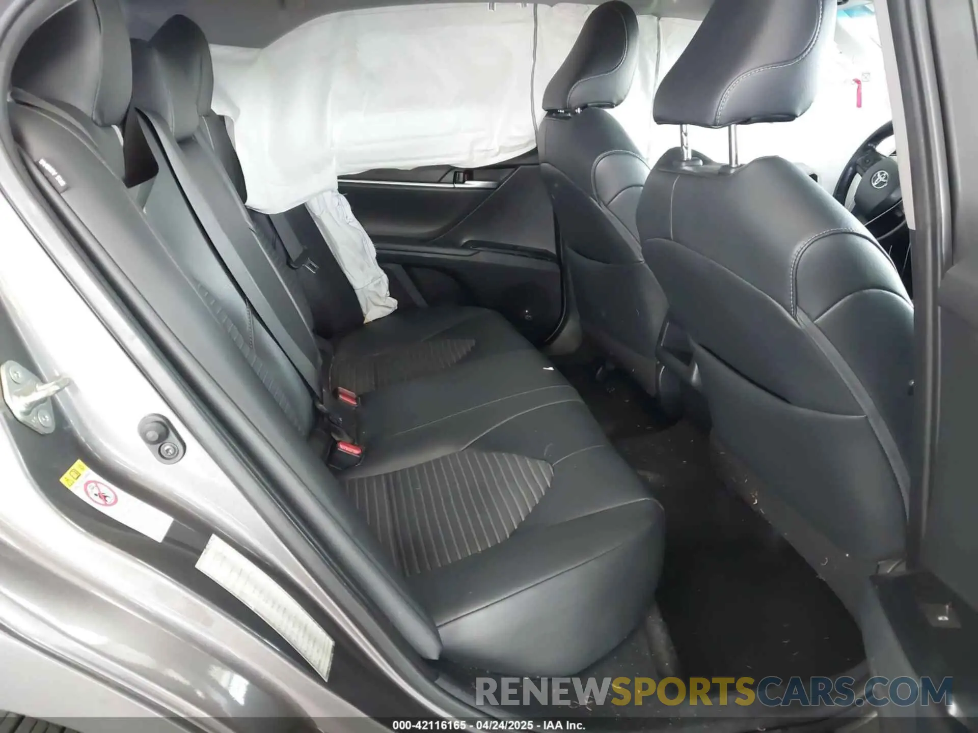 8 fotografías del automóvil dañado 4T1B11HK2KU756440 TOYOTA CAMRY 2019