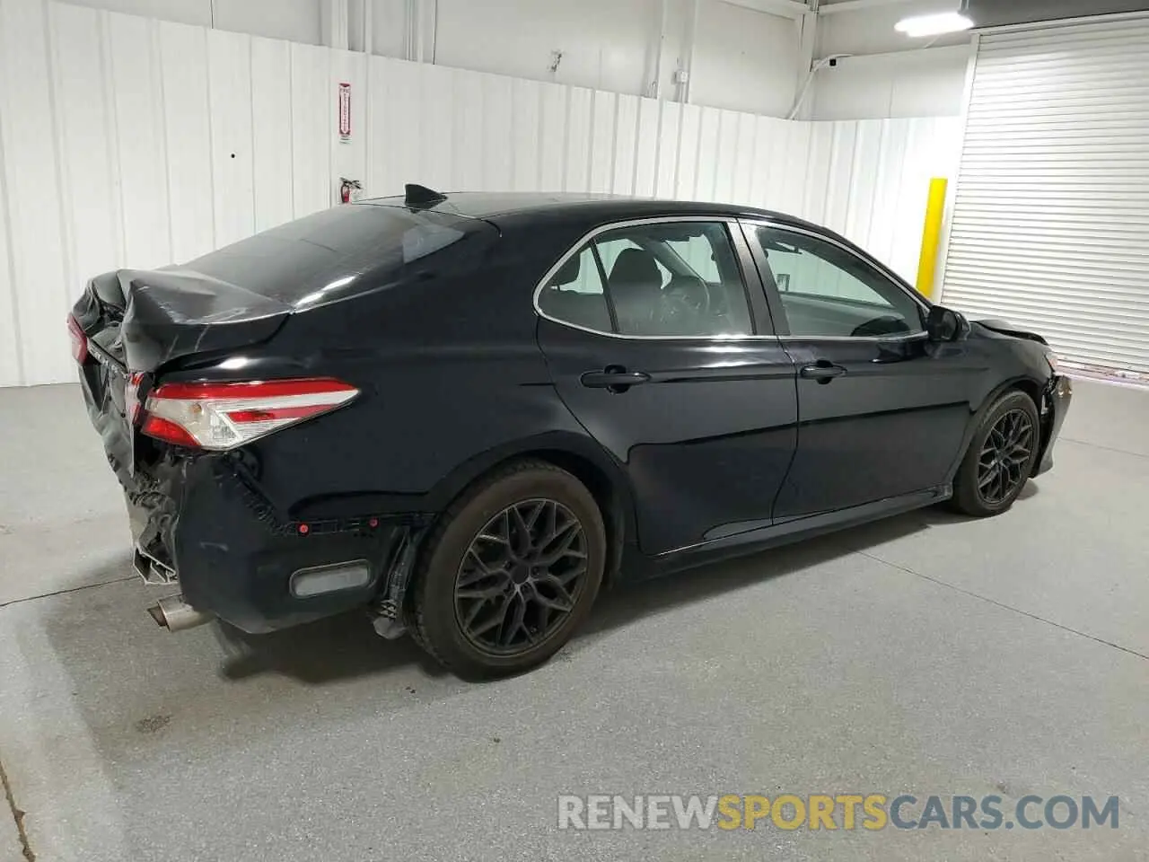 3 fotografías del automóvil dañado 4T1B11HK2KU763923 TOYOTA CAMRY 2019