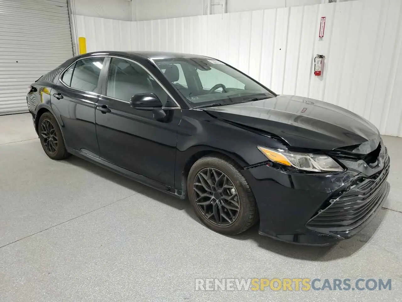4 fotografías del automóvil dañado 4T1B11HK2KU763923 TOYOTA CAMRY 2019