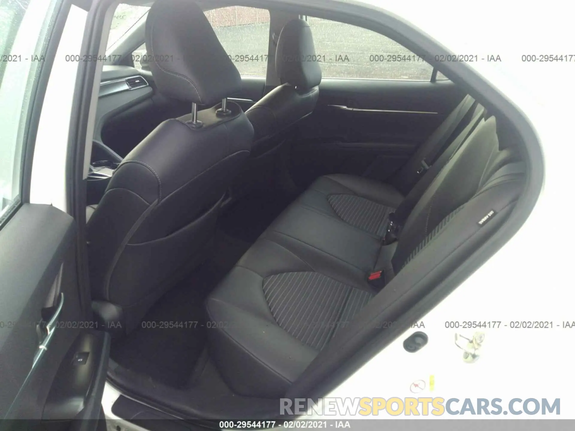 8 fotografías del automóvil dañado 4T1B11HK2KU766367 TOYOTA CAMRY 2019
