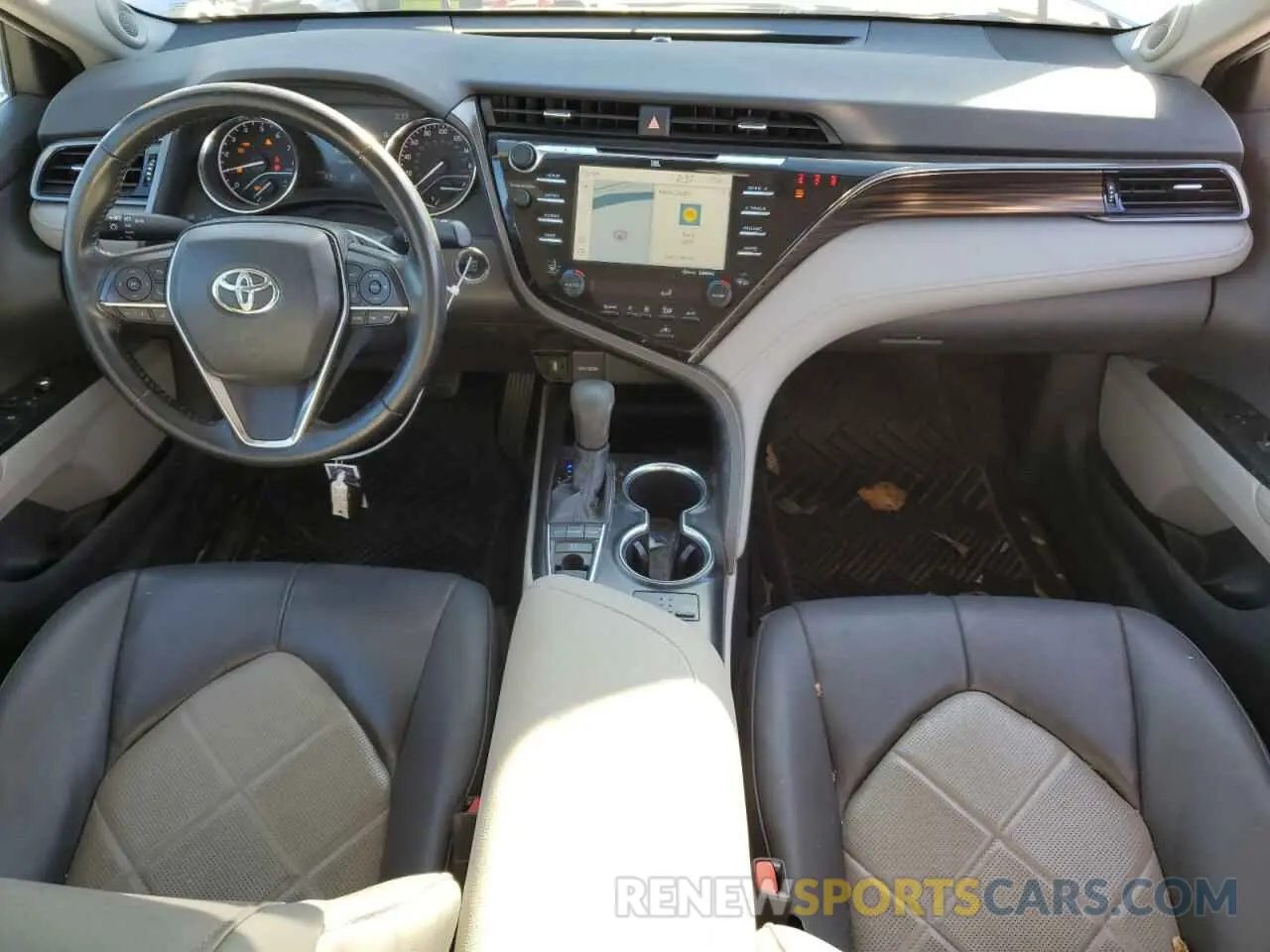 8 fotografías del automóvil dañado 4T1B11HK2KU766823 TOYOTA CAMRY 2019