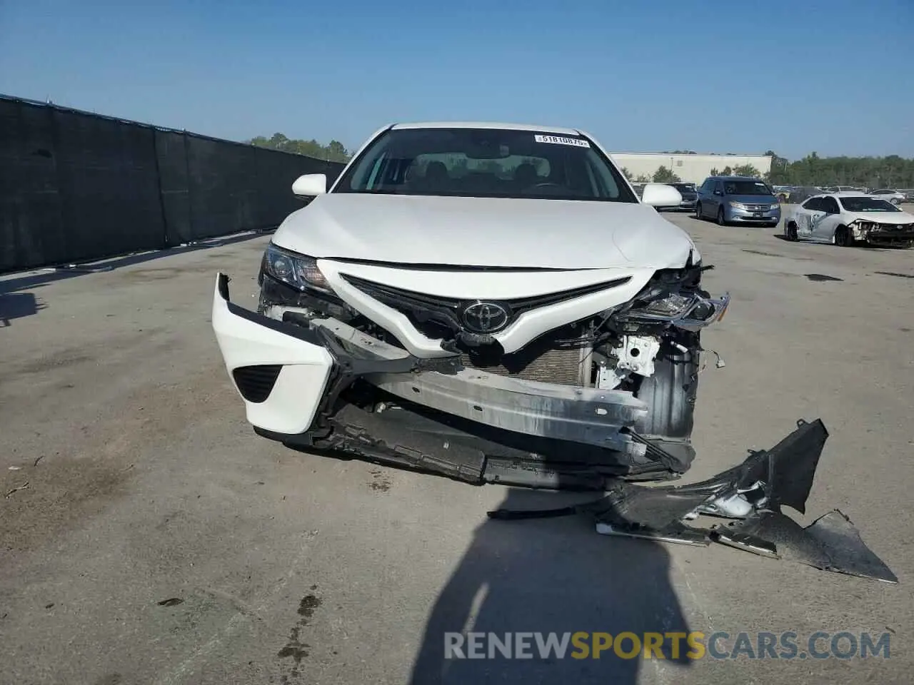 5 fotografías del automóvil dañado 4T1B11HK2KU772203 TOYOTA CAMRY 2019