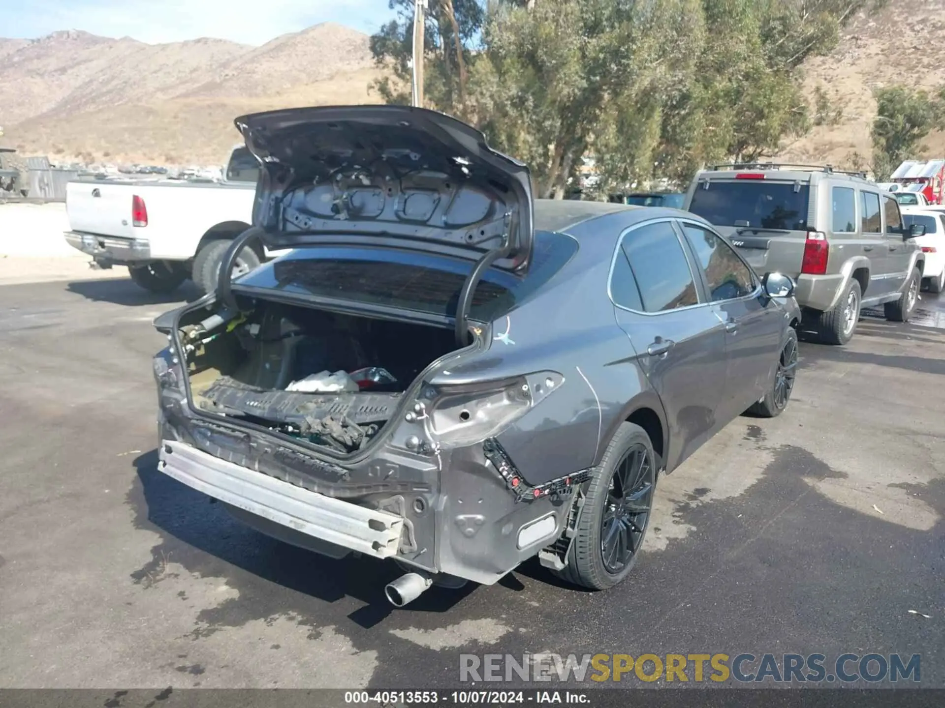 4 fotografías del automóvil dañado 4T1B11HK2KU777787 TOYOTA CAMRY 2019