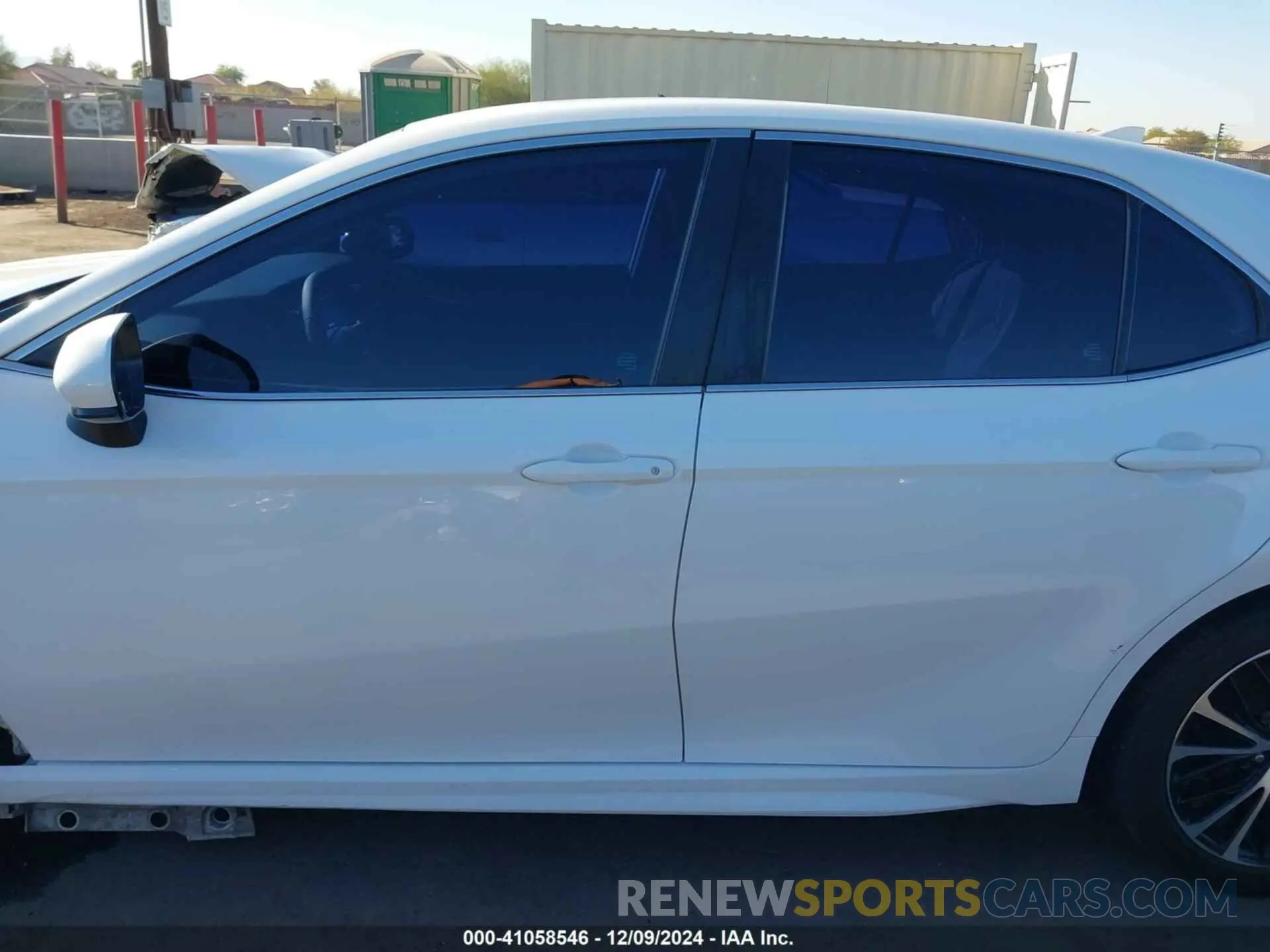 15 fotografías del automóvil dañado 4T1B11HK2KU778826 TOYOTA CAMRY 2019