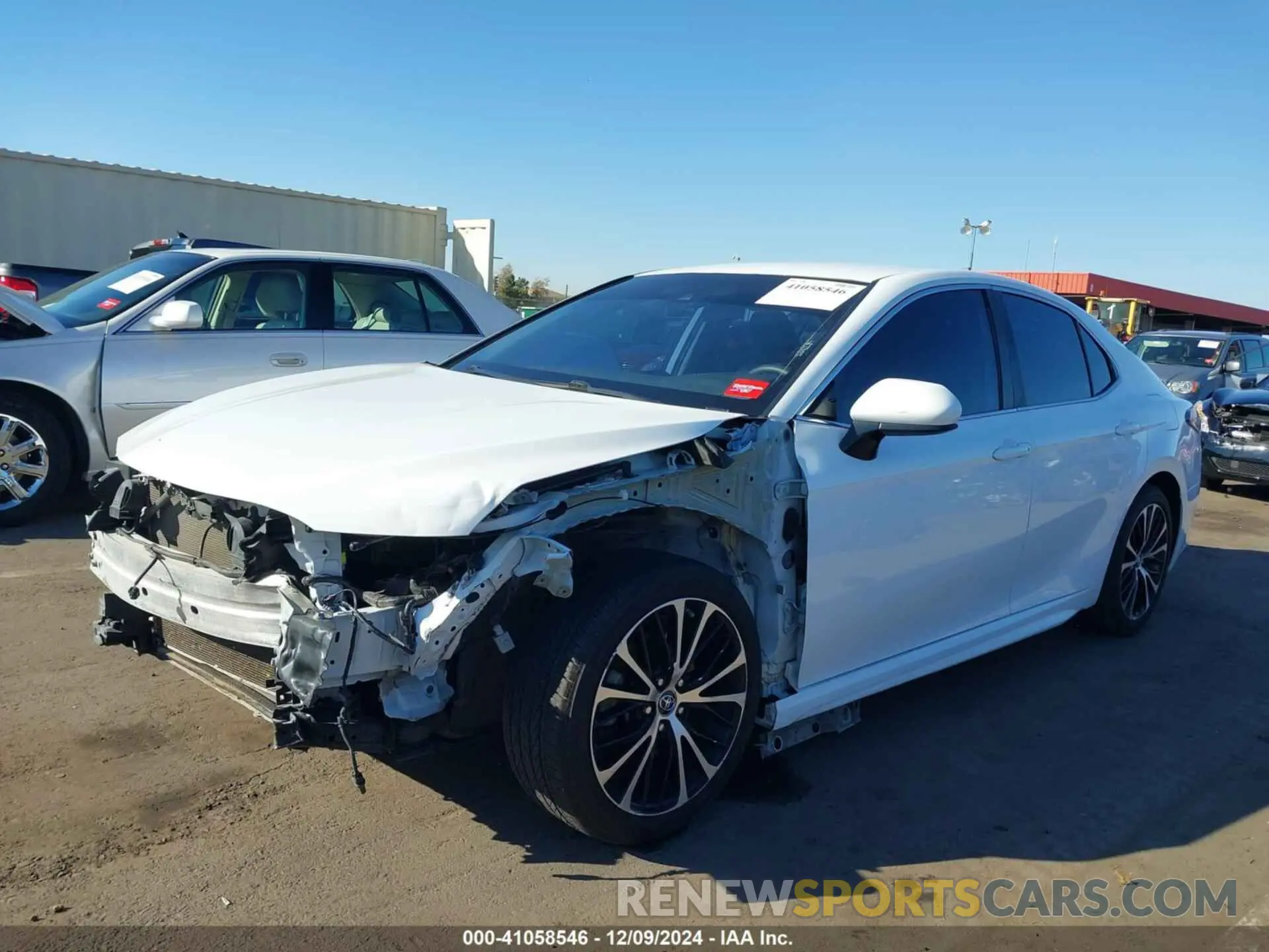 2 fotografías del automóvil dañado 4T1B11HK2KU778826 TOYOTA CAMRY 2019