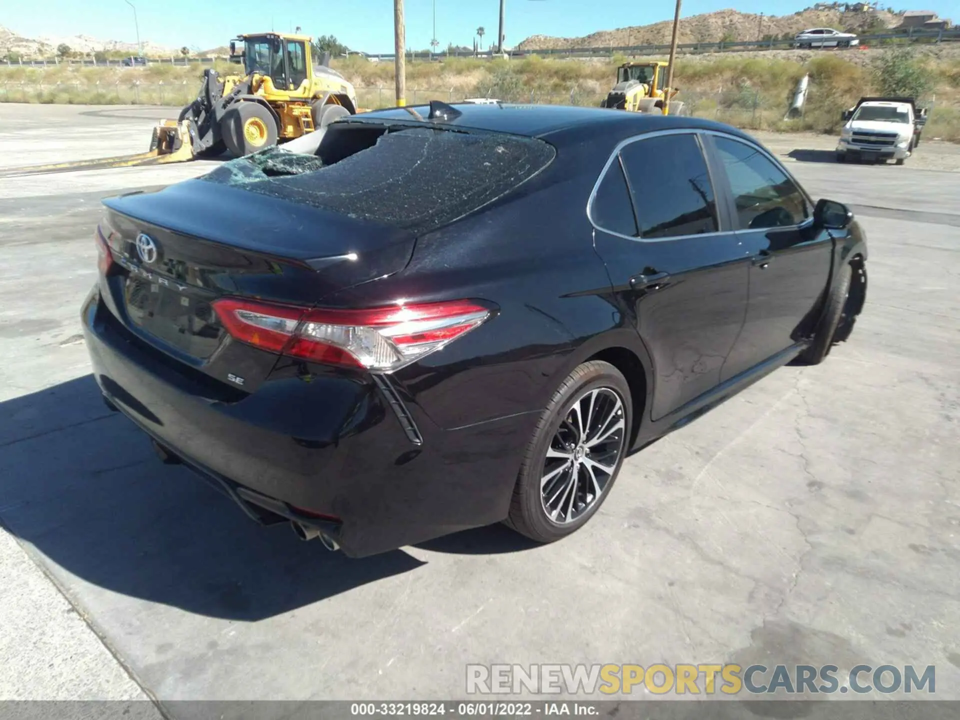 4 fotografías del automóvil dañado 4T1B11HK2KU784884 TOYOTA CAMRY 2019
