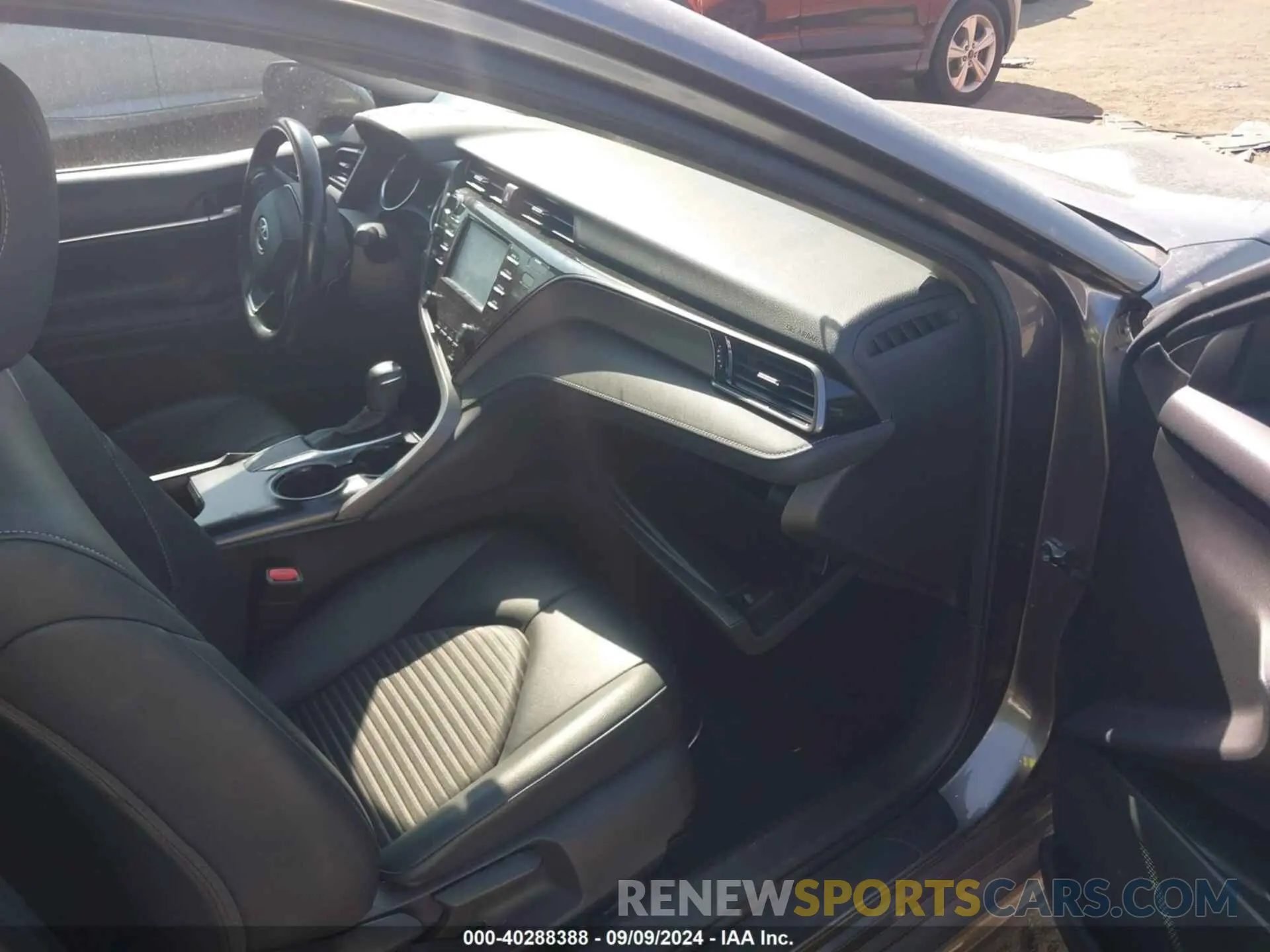 5 fotografías del automóvil dañado 4T1B11HK2KU792709 TOYOTA CAMRY 2019