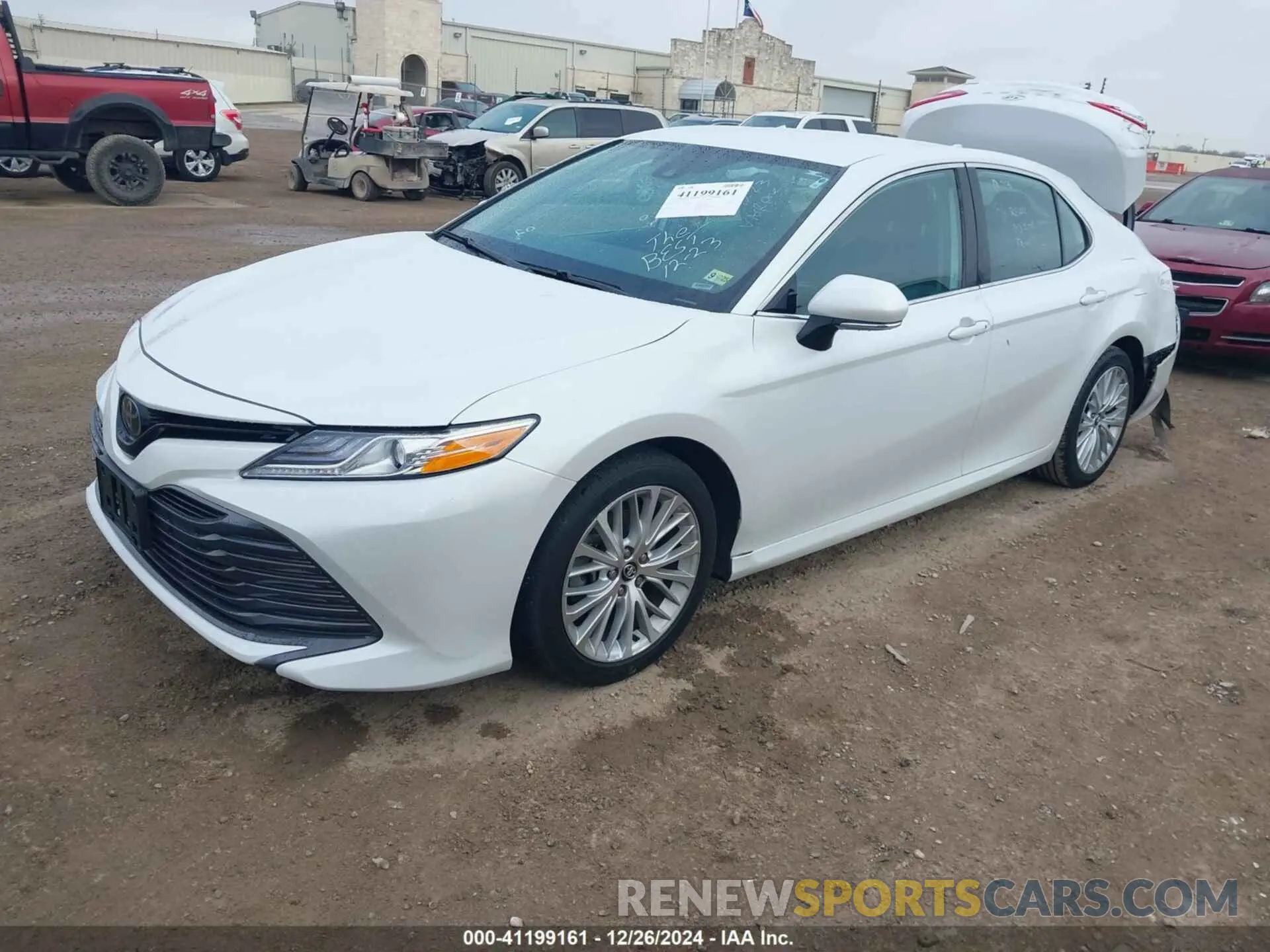 2 fotografías del automóvil dañado 4T1B11HK2KU802090 TOYOTA CAMRY 2019