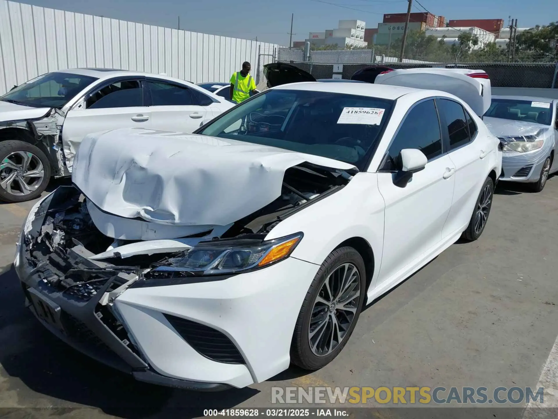 2 fotografías del automóvil dañado 4T1B11HK2KU804101 TOYOTA CAMRY 2019