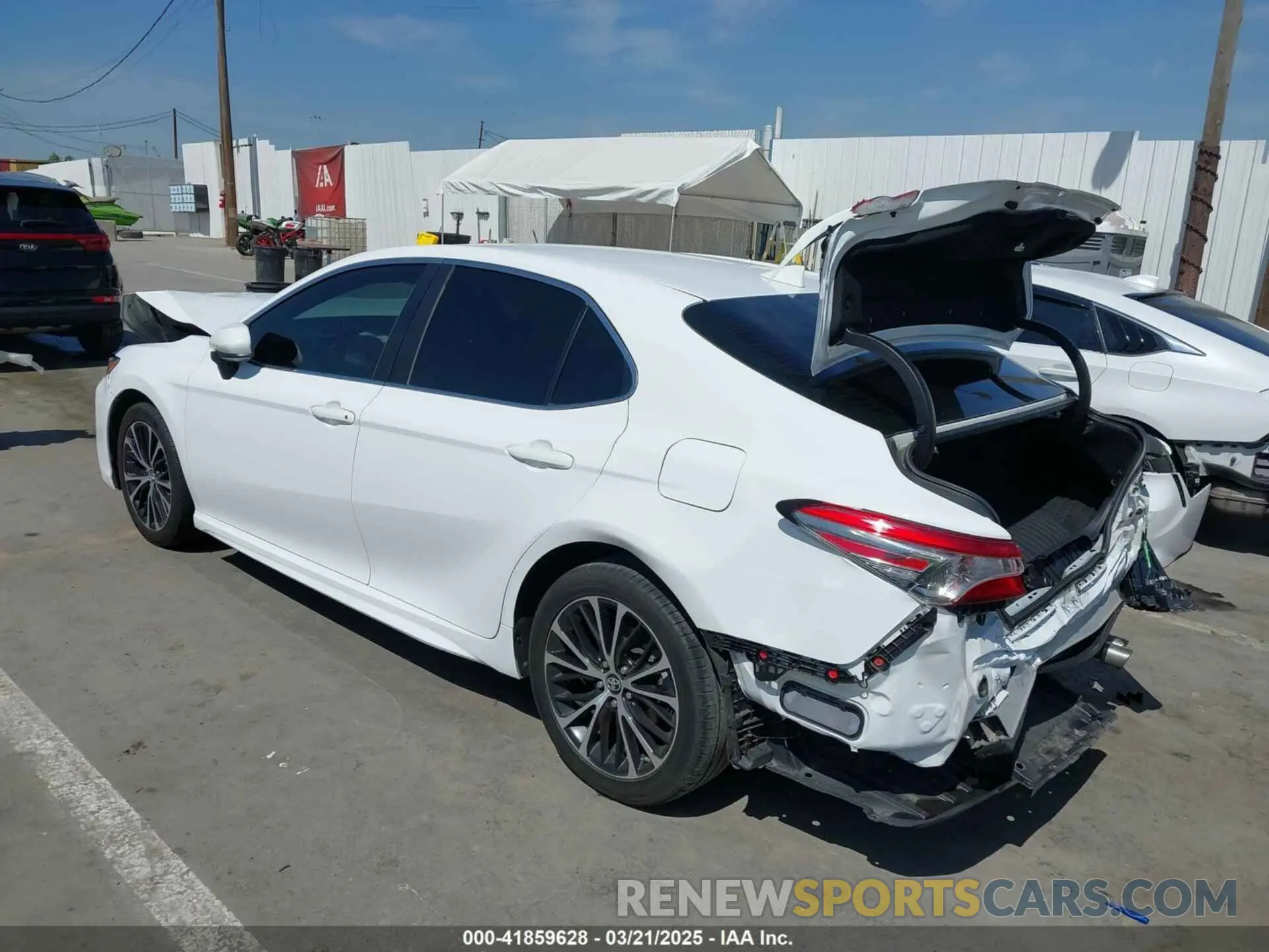 3 fotografías del automóvil dañado 4T1B11HK2KU804101 TOYOTA CAMRY 2019