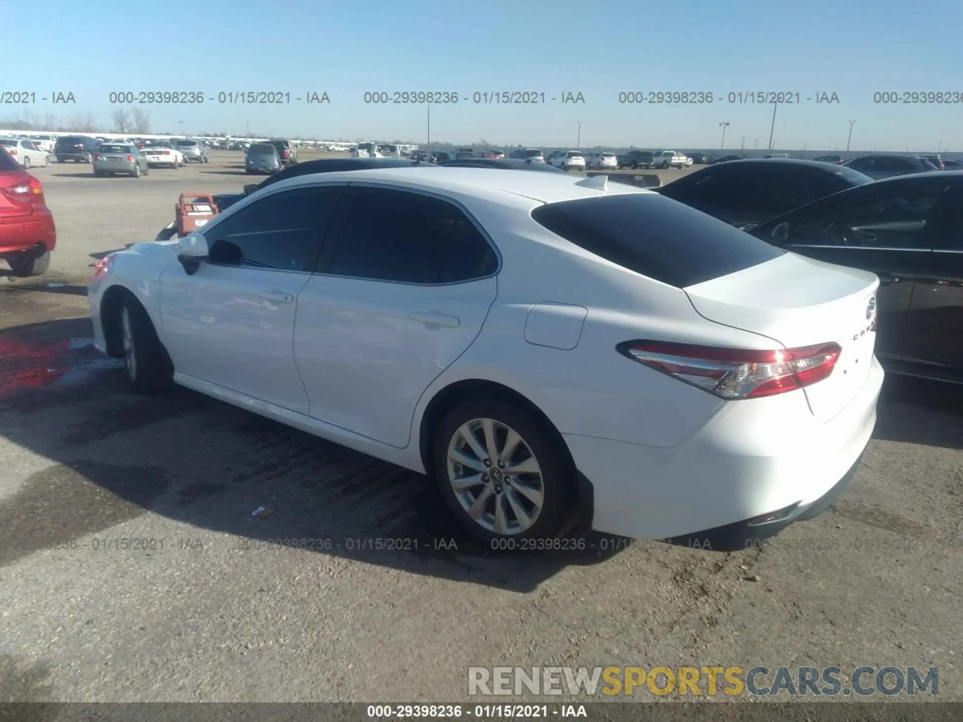 3 fotografías del automóvil dañado 4T1B11HK2KU814076 TOYOTA CAMRY 2019