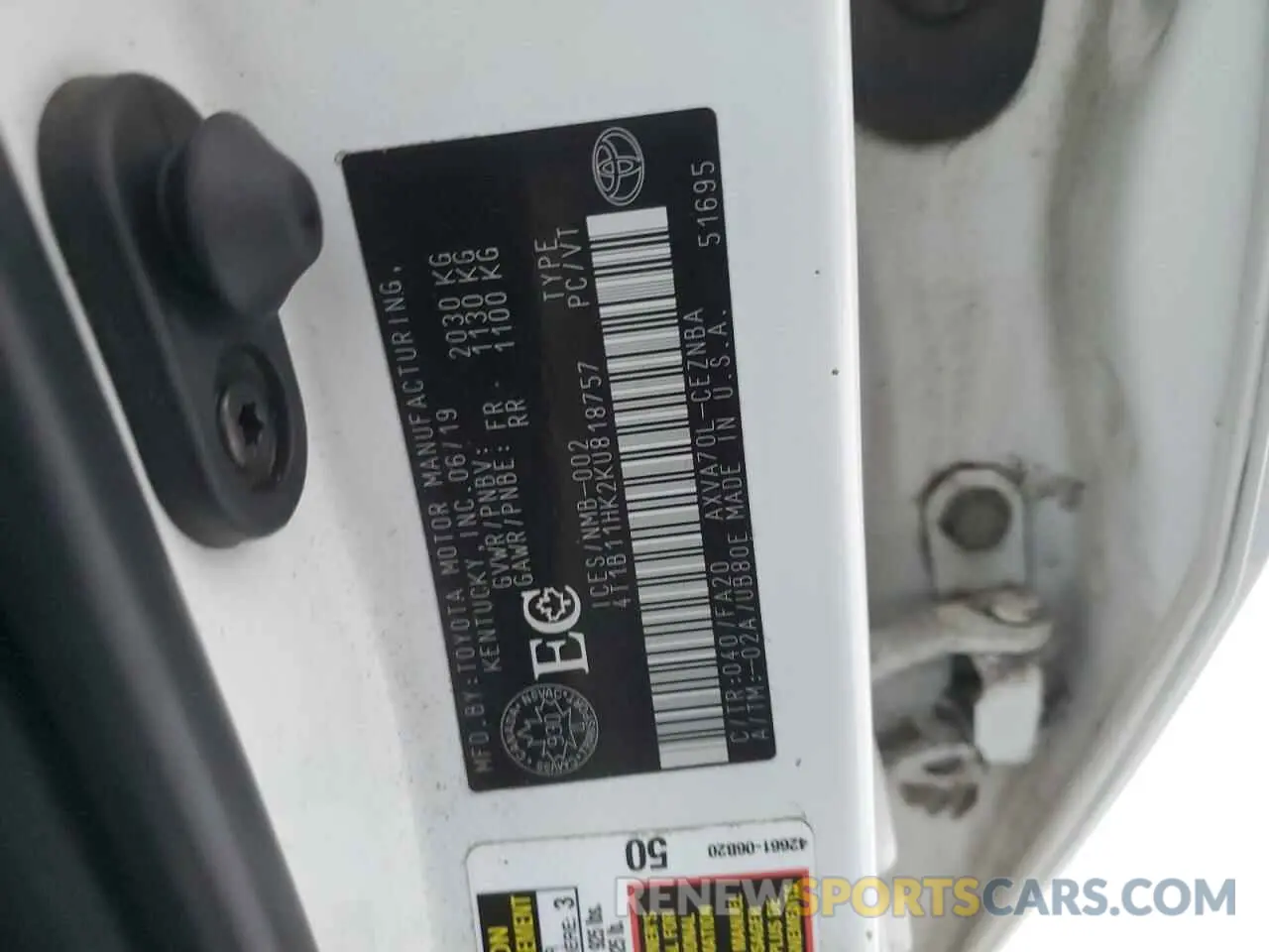 12 fotografías del automóvil dañado 4T1B11HK2KU818757 TOYOTA CAMRY 2019