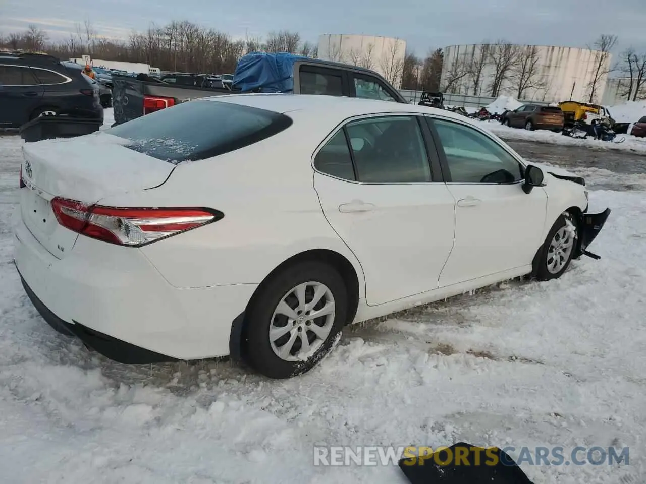 3 fotografías del automóvil dañado 4T1B11HK2KU818757 TOYOTA CAMRY 2019