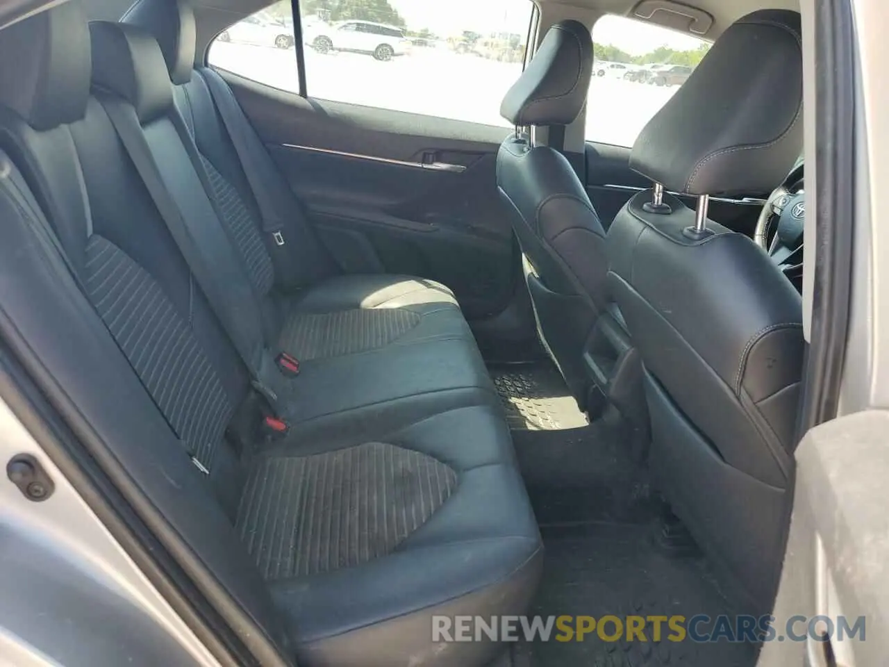 10 fotografías del automóvil dañado 4T1B11HK2KU819343 TOYOTA CAMRY 2019