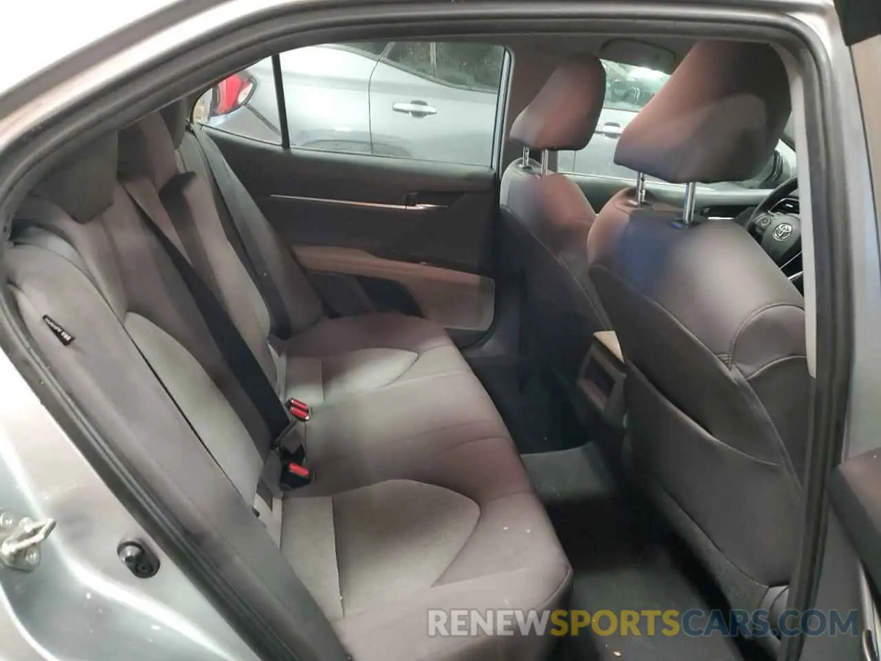 10 fotografías del automóvil dañado 4T1B11HK2KU822601 TOYOTA CAMRY 2019