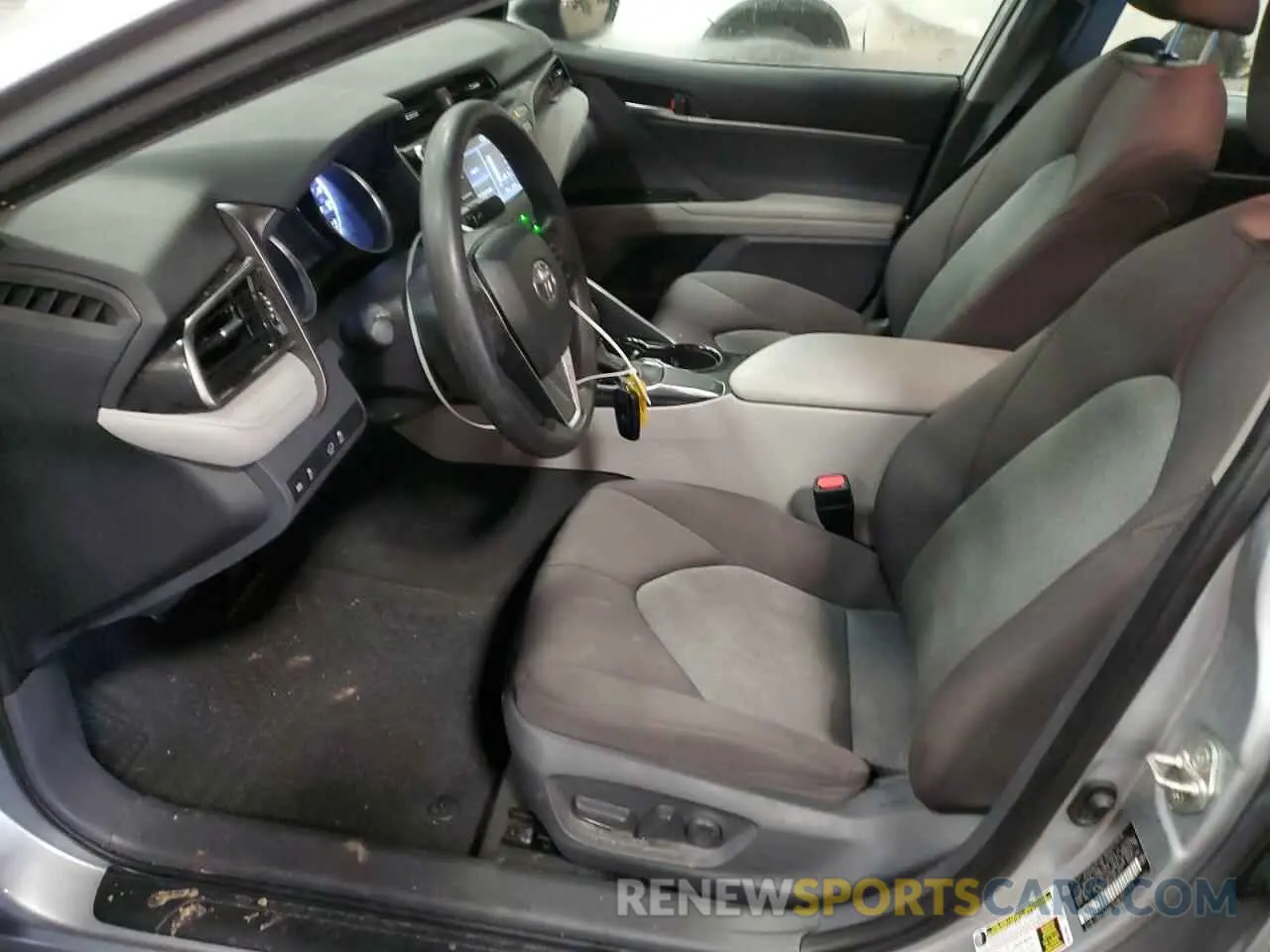 7 fotografías del automóvil dañado 4T1B11HK2KU822601 TOYOTA CAMRY 2019