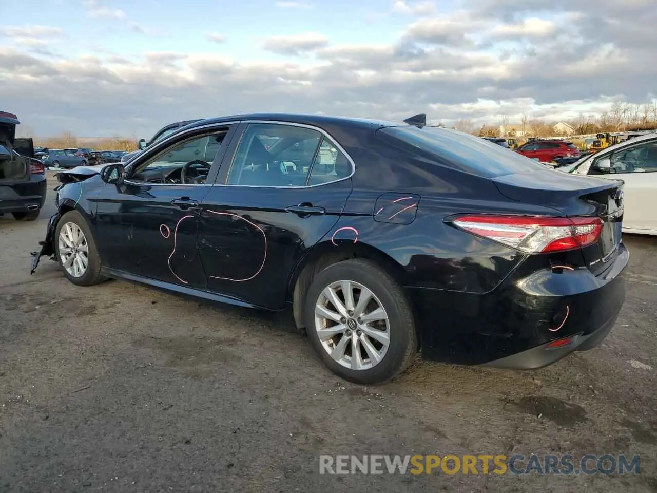 2 fotografías del automóvil dañado 4T1B11HK2KU824901 TOYOTA CAMRY 2019