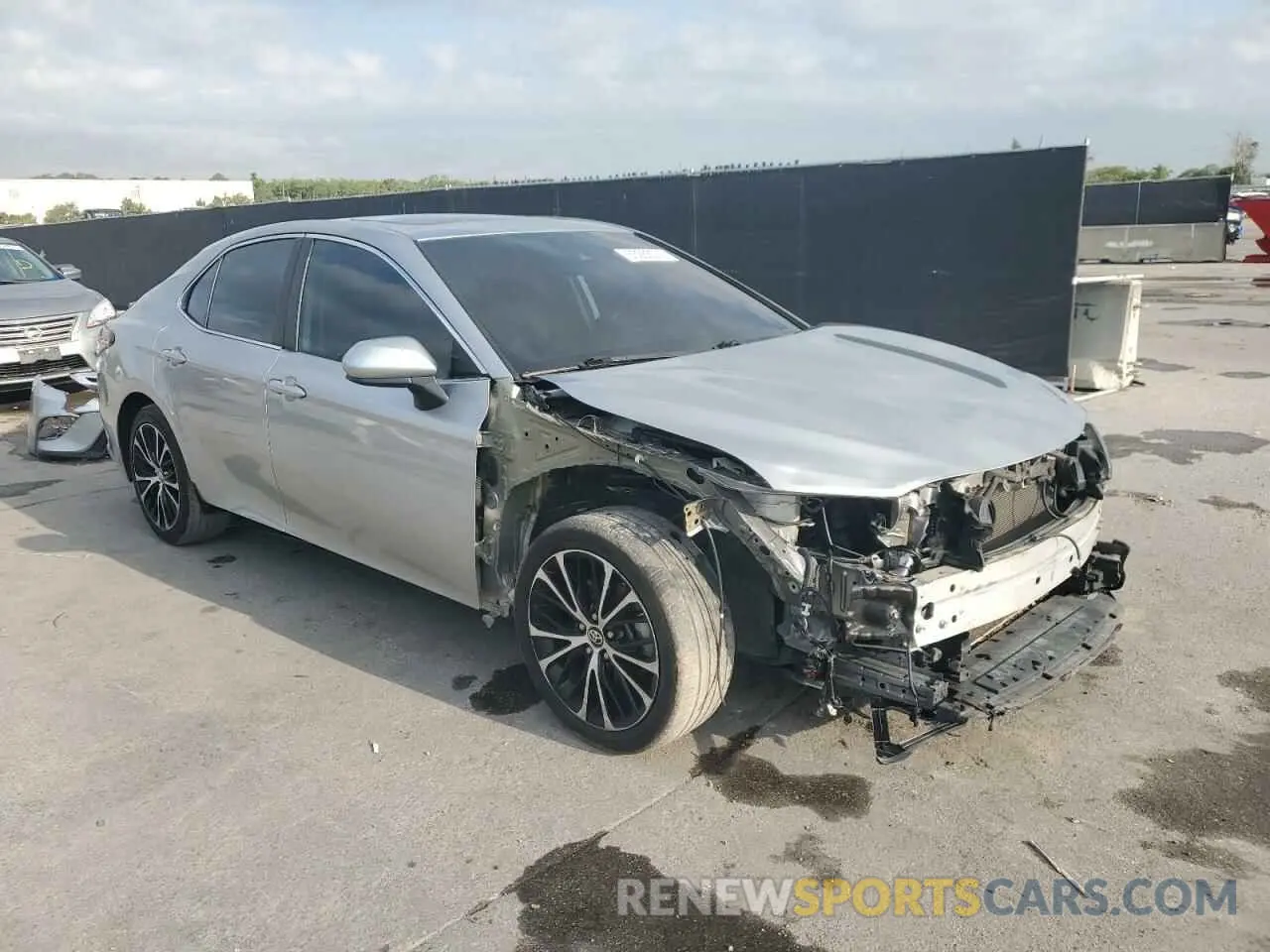 4 fotografías del automóvil dañado 4T1B11HK2KU830861 TOYOTA CAMRY 2019