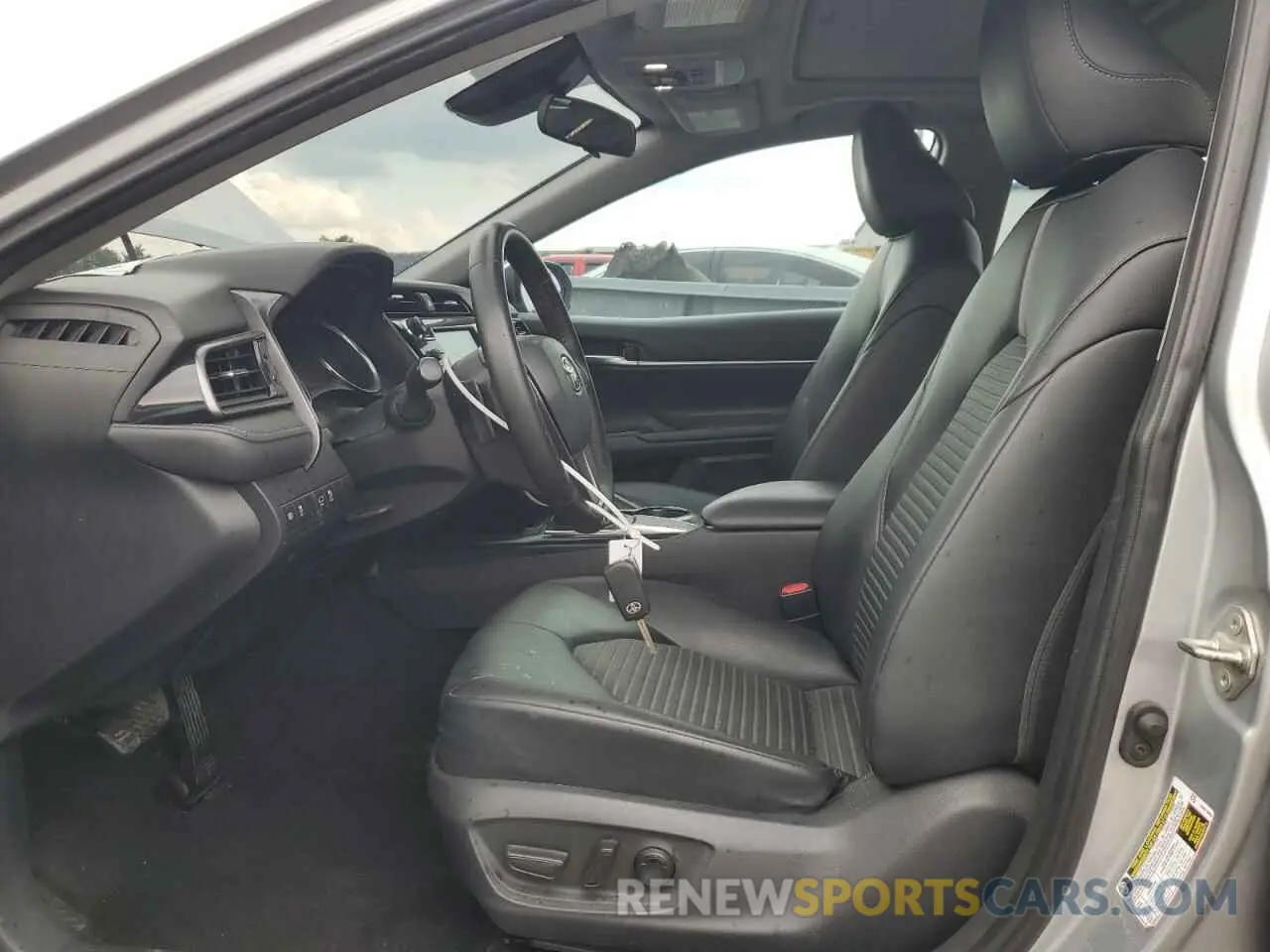 7 fotografías del automóvil dañado 4T1B11HK2KU830861 TOYOTA CAMRY 2019