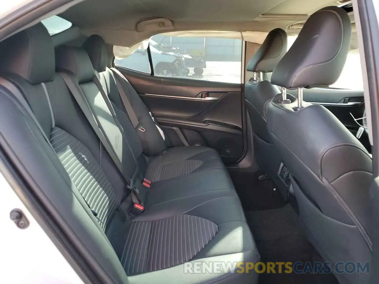 10 fotografías del automóvil dañado 4T1B11HK2KU838104 TOYOTA CAMRY 2019