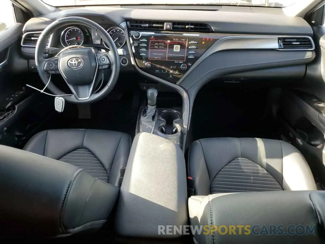 8 fotografías del automóvil dañado 4T1B11HK2KU838104 TOYOTA CAMRY 2019