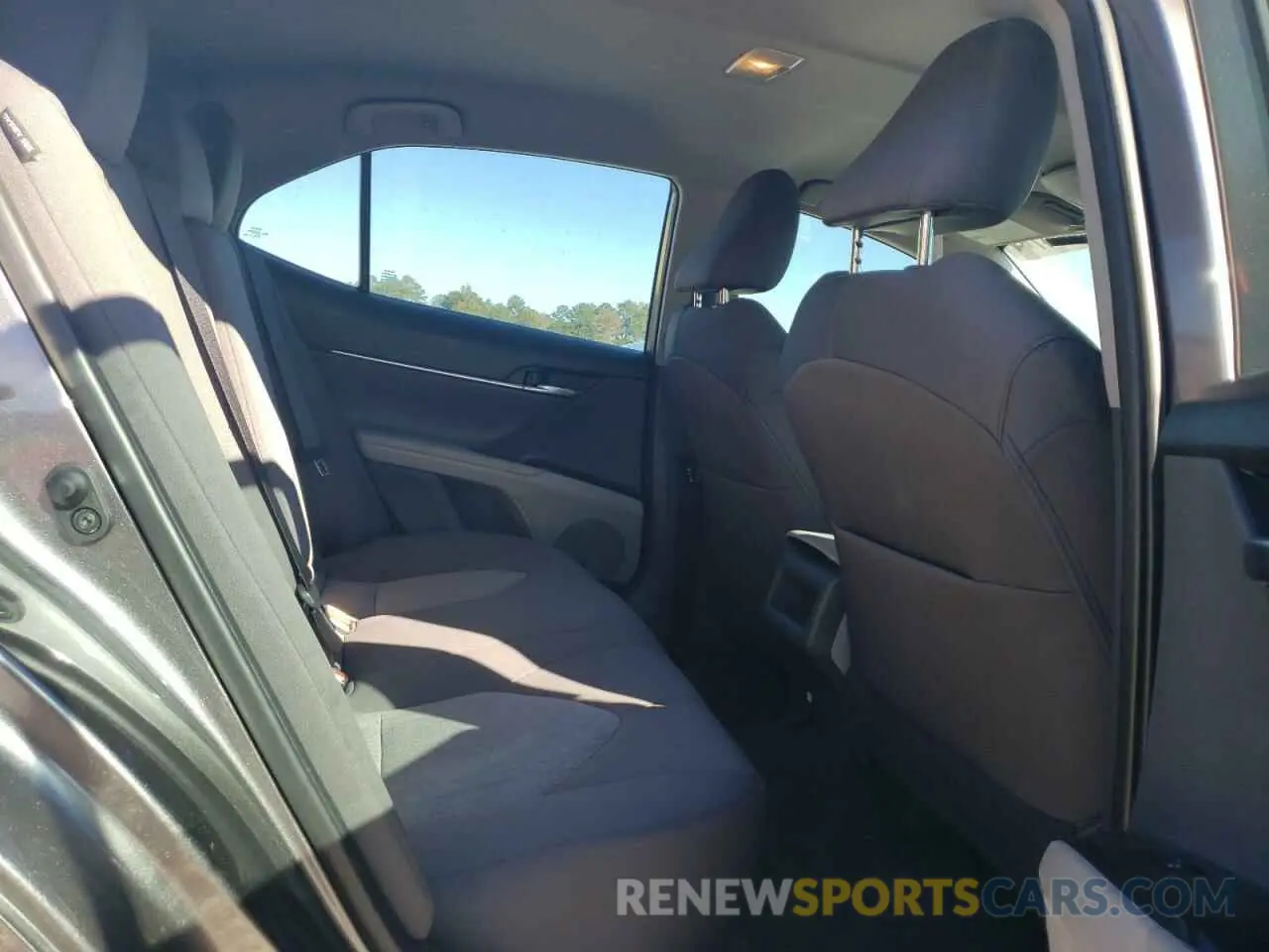 10 fotografías del automóvil dañado 4T1B11HK2KU846364 TOYOTA CAMRY 2019