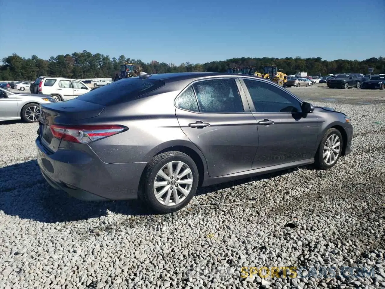 3 fotografías del automóvil dañado 4T1B11HK2KU846364 TOYOTA CAMRY 2019