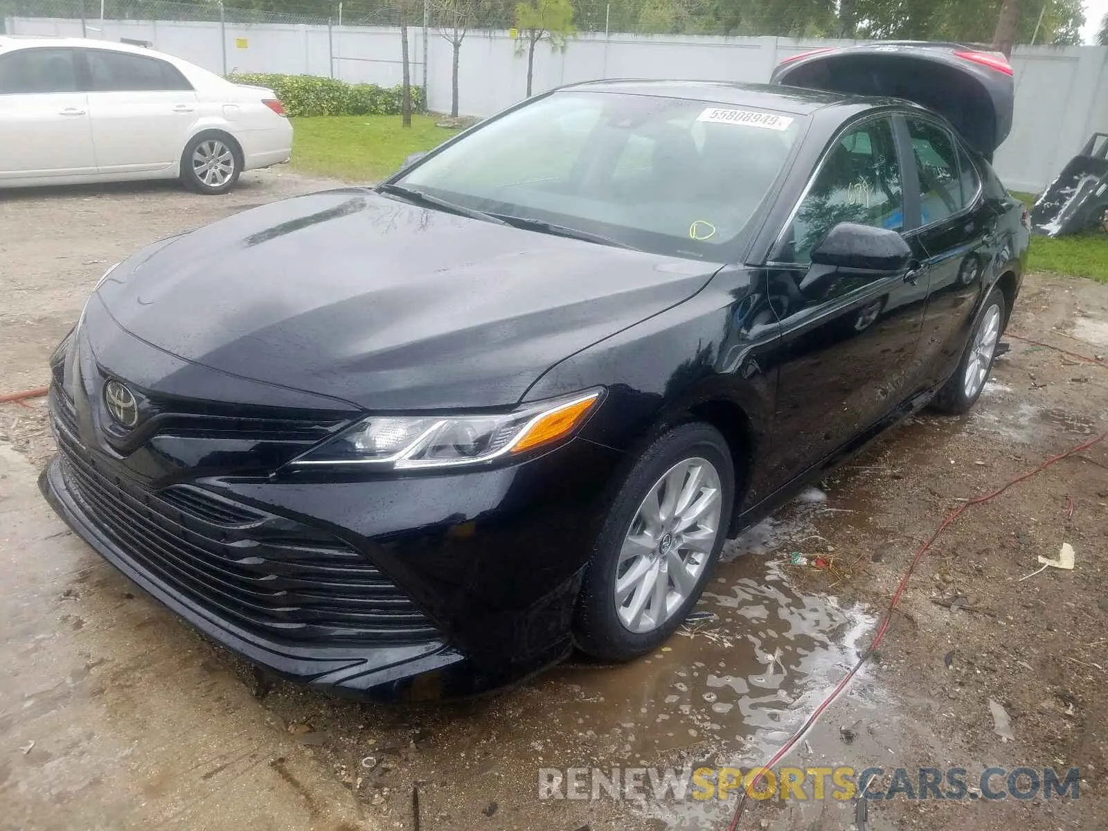 2 fotografías del automóvil dañado 4T1B11HK2KU847790 TOYOTA CAMRY 2019