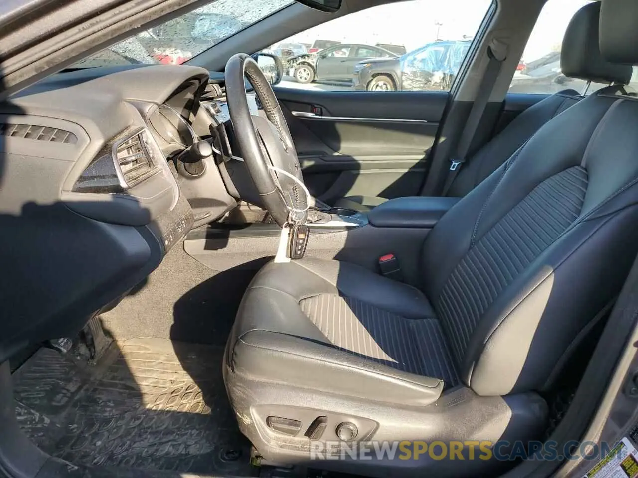 7 fotografías del automóvil dañado 4T1B11HK2KU852424 TOYOTA CAMRY 2019