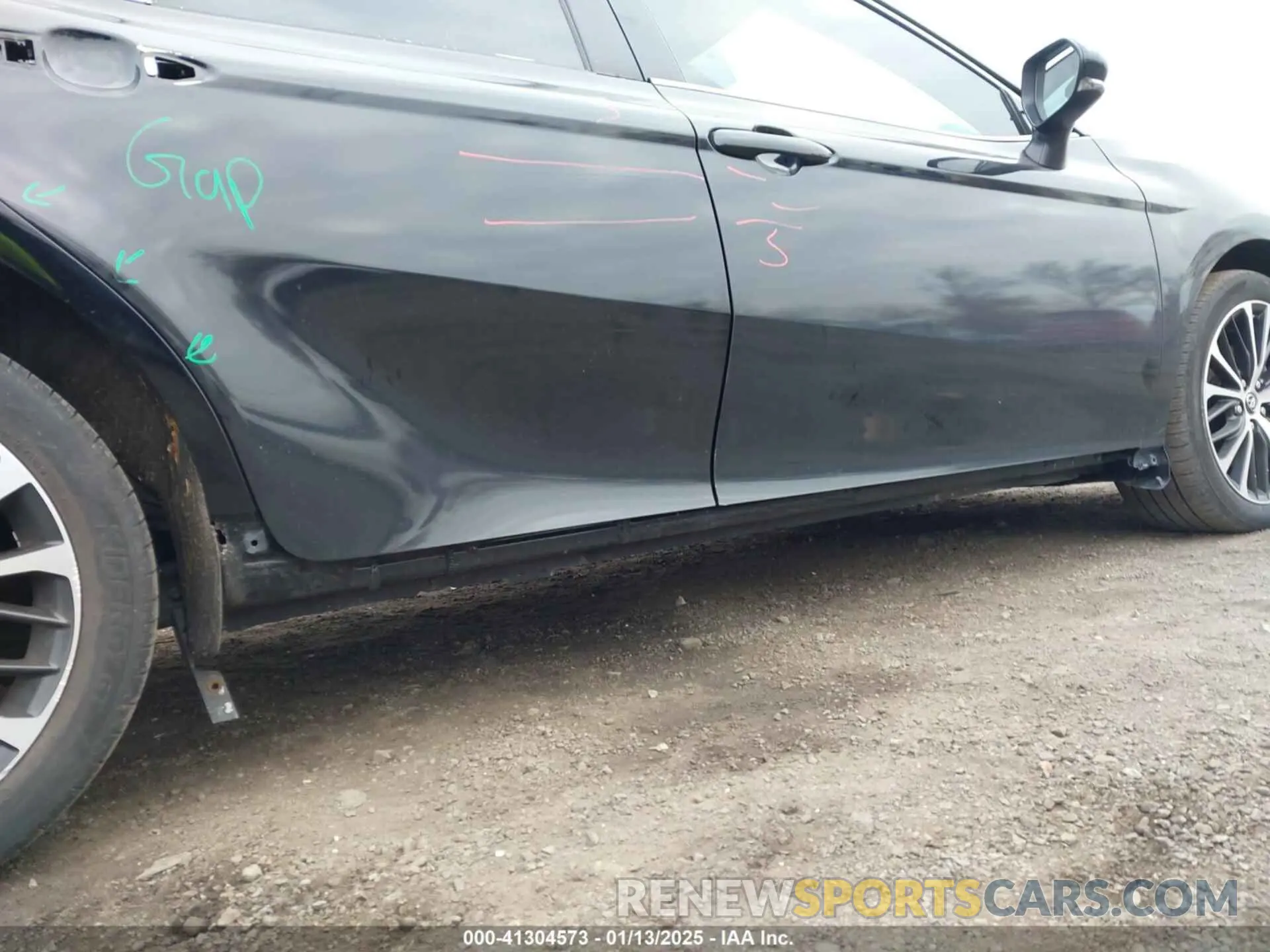 20 fotografías del automóvil dañado 4T1B11HK2KU853136 TOYOTA CAMRY 2019