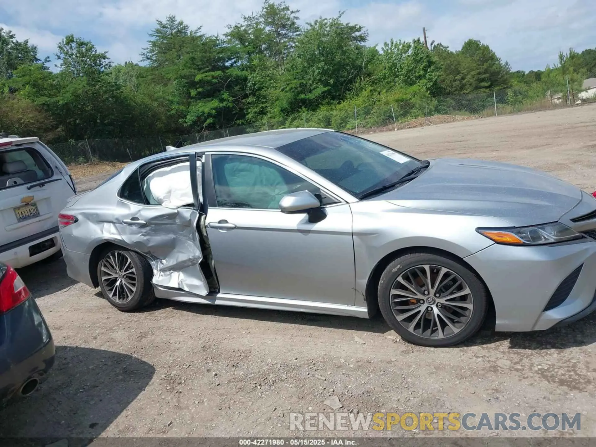 13 fotografías del automóvil dañado 4T1B11HK2KU853217 TOYOTA CAMRY 2019
