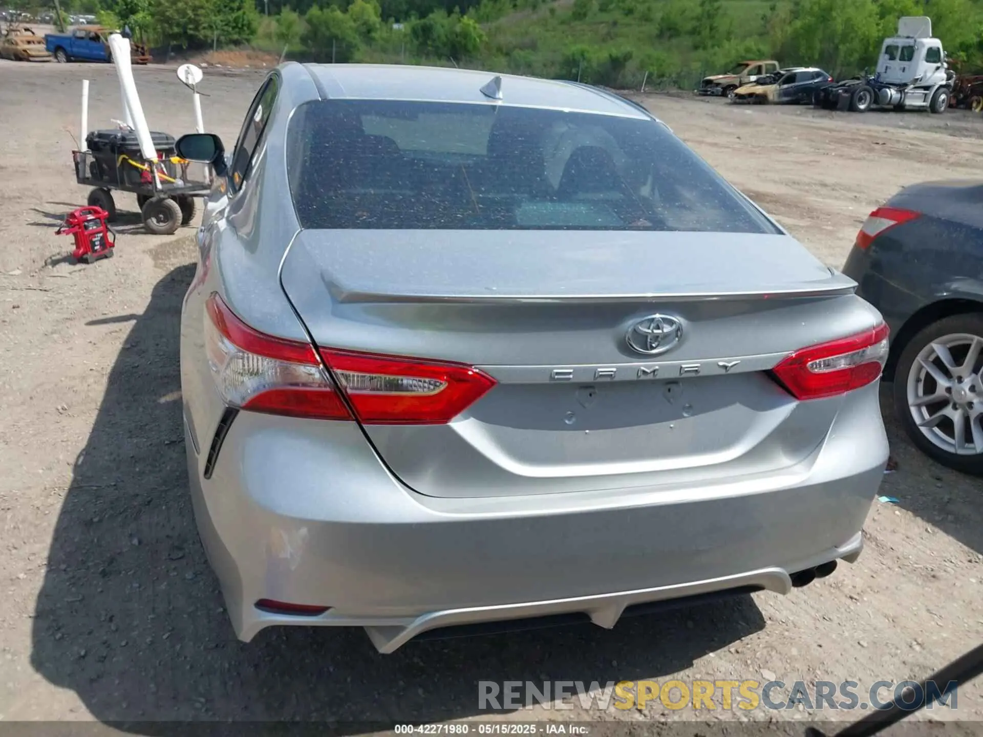16 fotografías del automóvil dañado 4T1B11HK2KU853217 TOYOTA CAMRY 2019