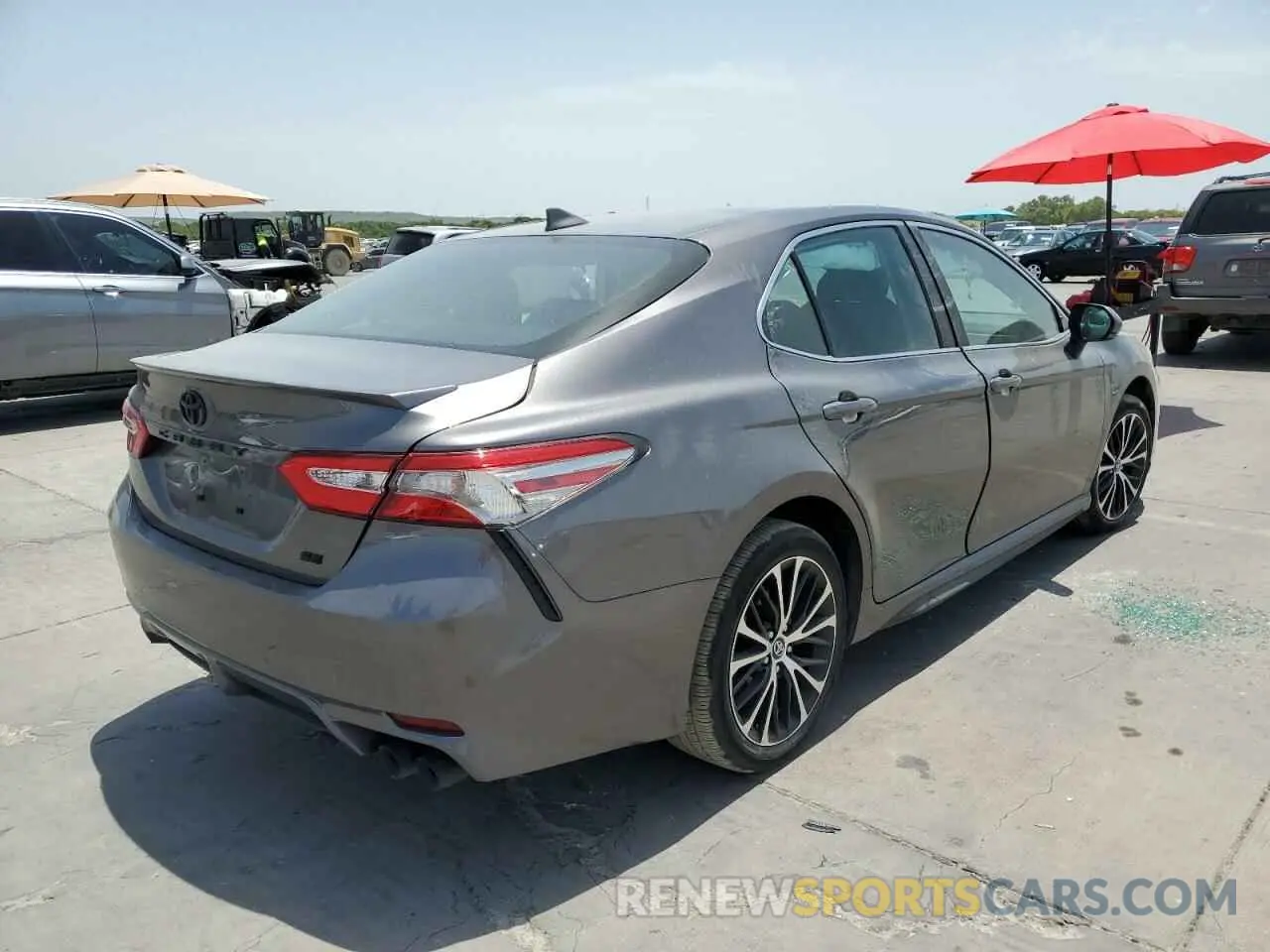 4 fotografías del automóvil dañado 4T1B11HK2KU854237 TOYOTA CAMRY 2019