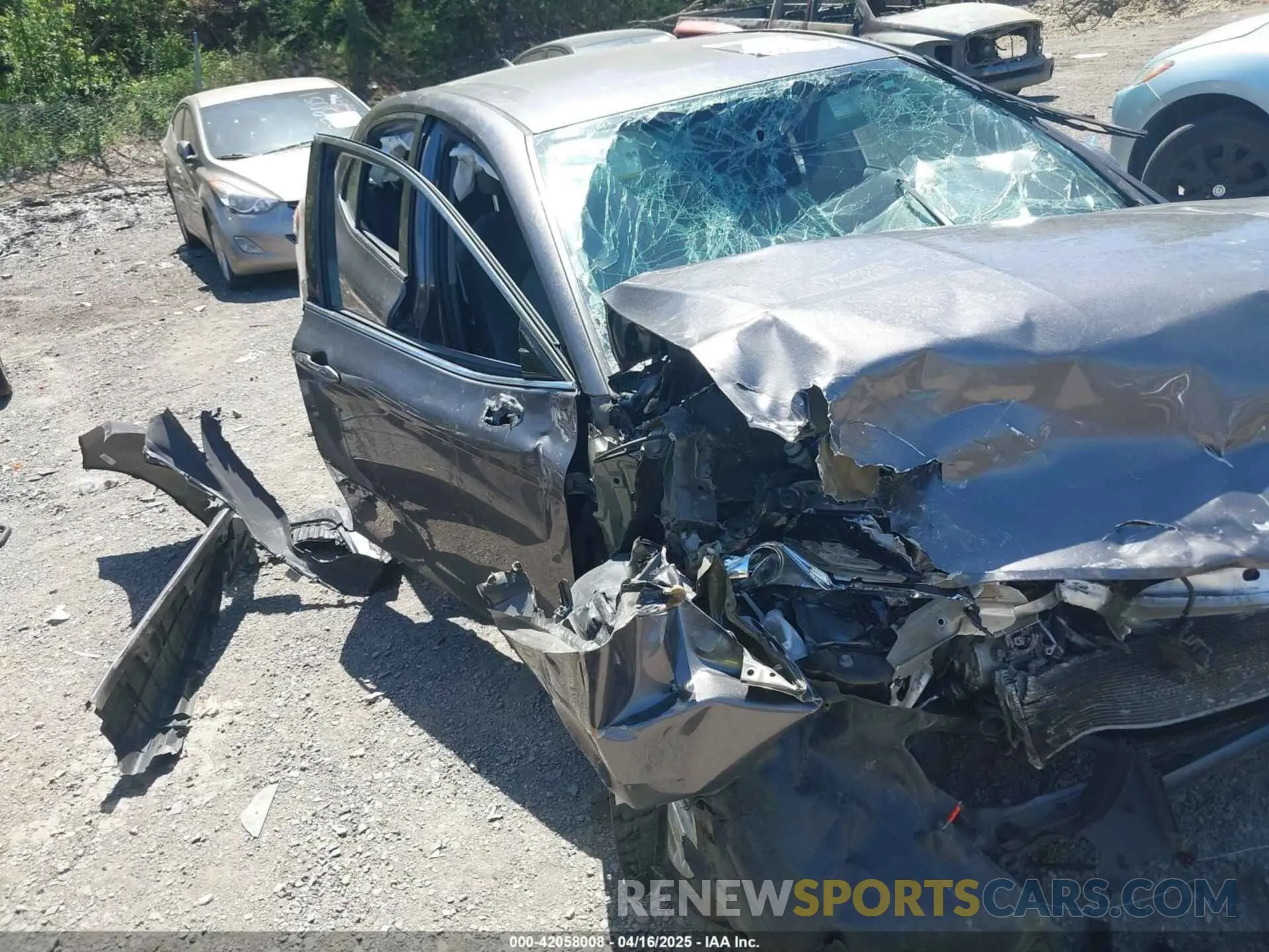 18 fotografías del automóvil dañado 4T1B11HK3KU163623 TOYOTA CAMRY 2019