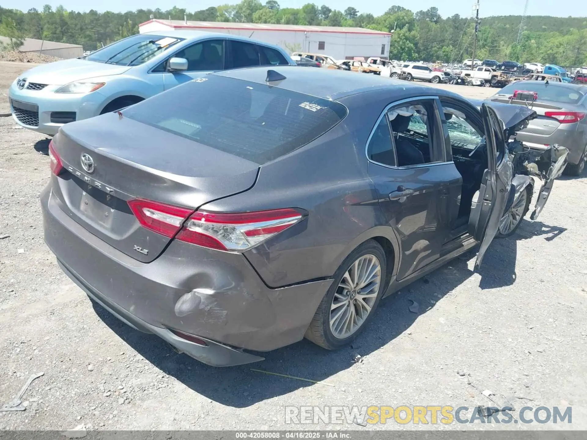 4 fotografías del automóvil dañado 4T1B11HK3KU163623 TOYOTA CAMRY 2019