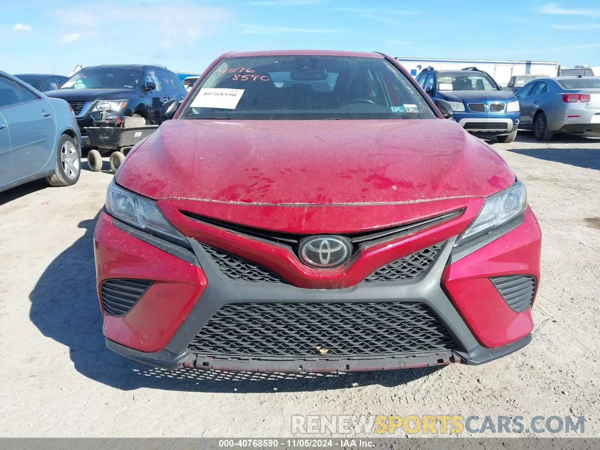 12 fotografías del automóvil dañado 4T1B11HK3KU166621 TOYOTA CAMRY 2019