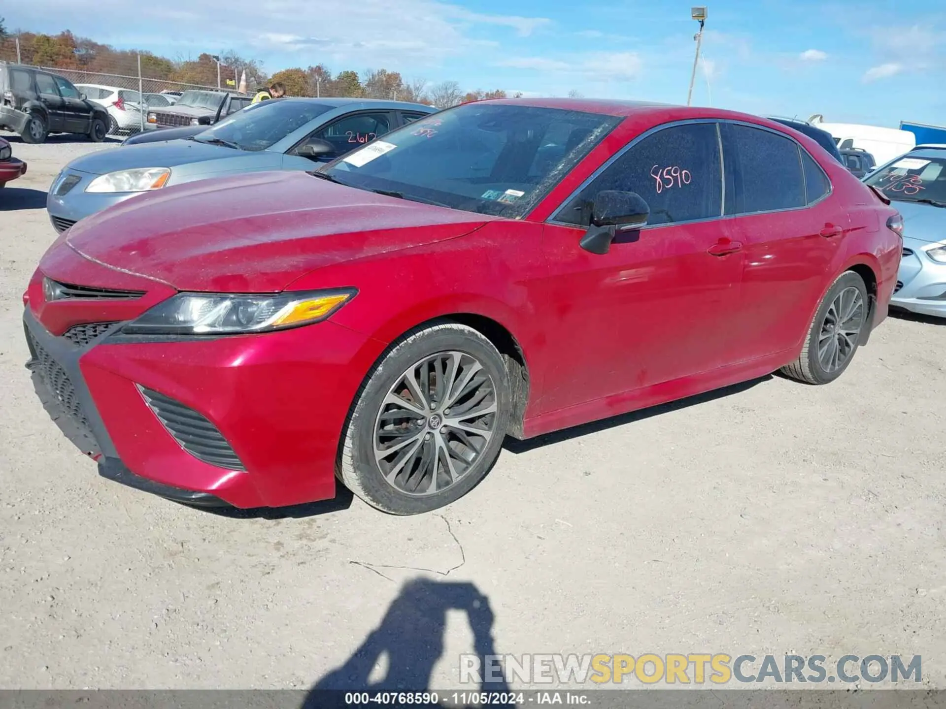 2 fotografías del automóvil dañado 4T1B11HK3KU166621 TOYOTA CAMRY 2019