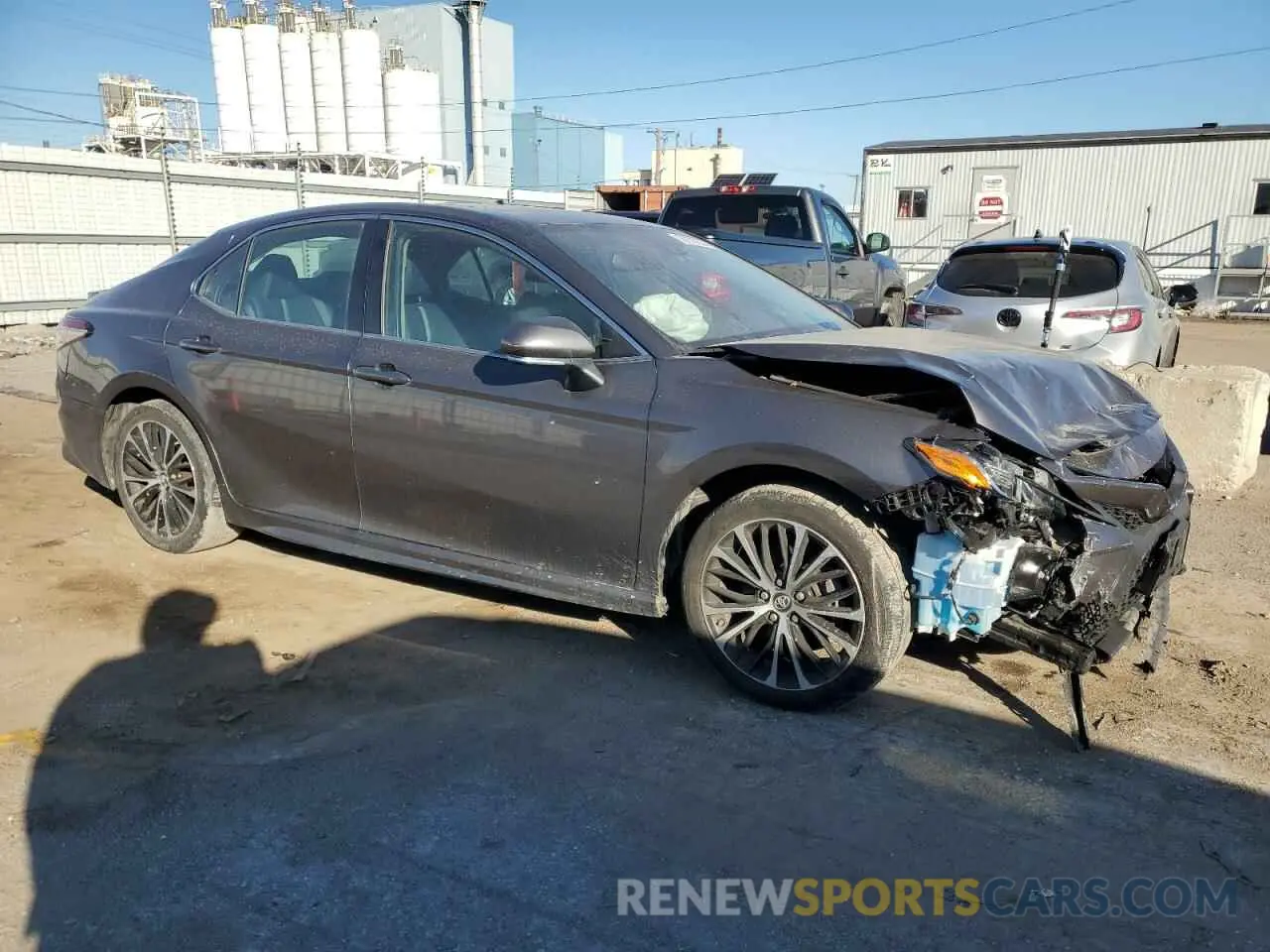 4 fotografías del automóvil dañado 4T1B11HK3KU168711 TOYOTA CAMRY 2019