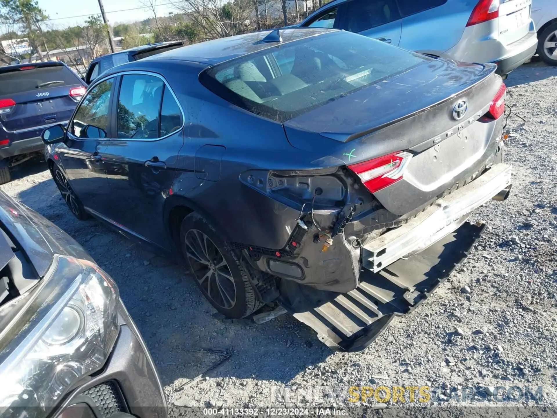3 fotografías del automóvil dañado 4T1B11HK3KU180566 TOYOTA CAMRY 2019