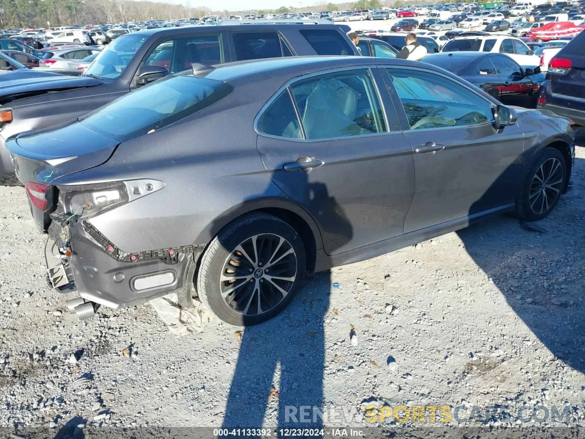 4 fotografías del automóvil dañado 4T1B11HK3KU180566 TOYOTA CAMRY 2019