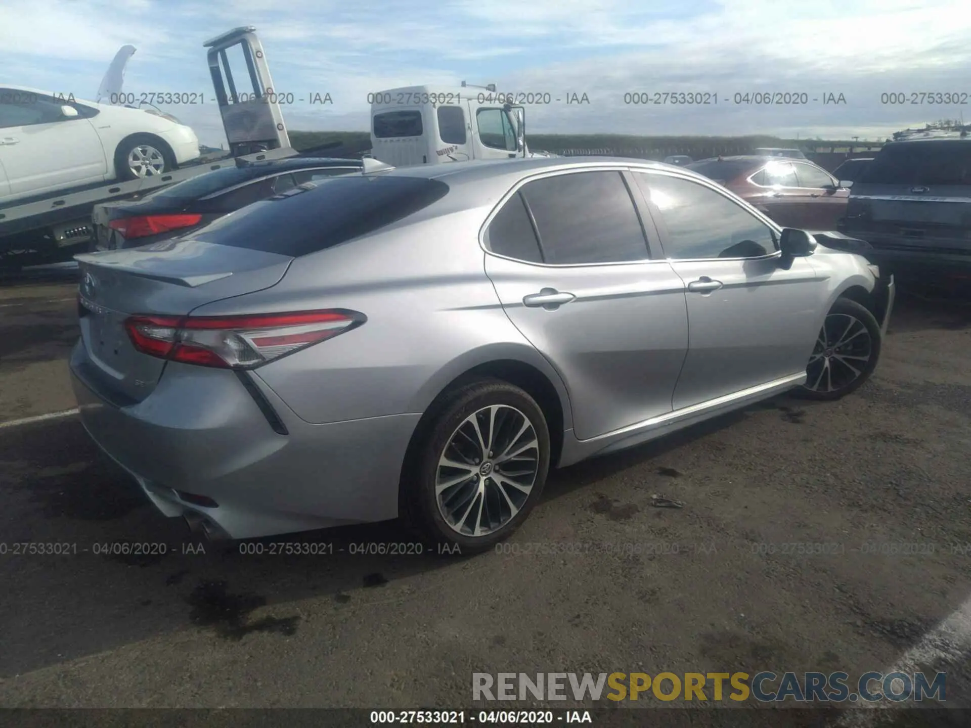4 fotografías del automóvil dañado 4T1B11HK3KU183953 TOYOTA CAMRY 2019