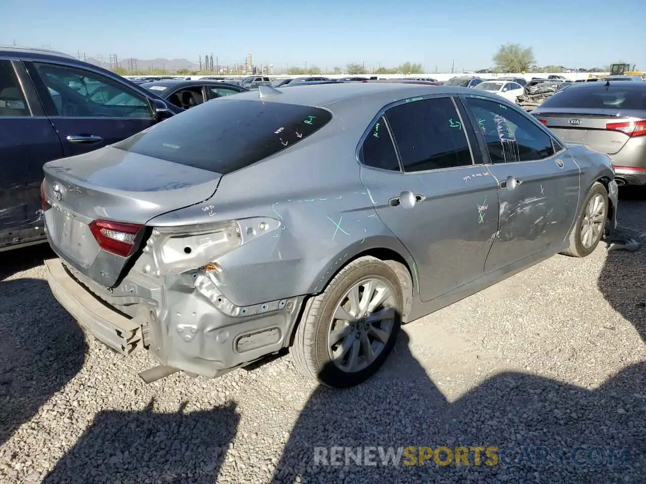 3 fotografías del automóvil dañado 4T1B11HK3KU185055 TOYOTA CAMRY 2019