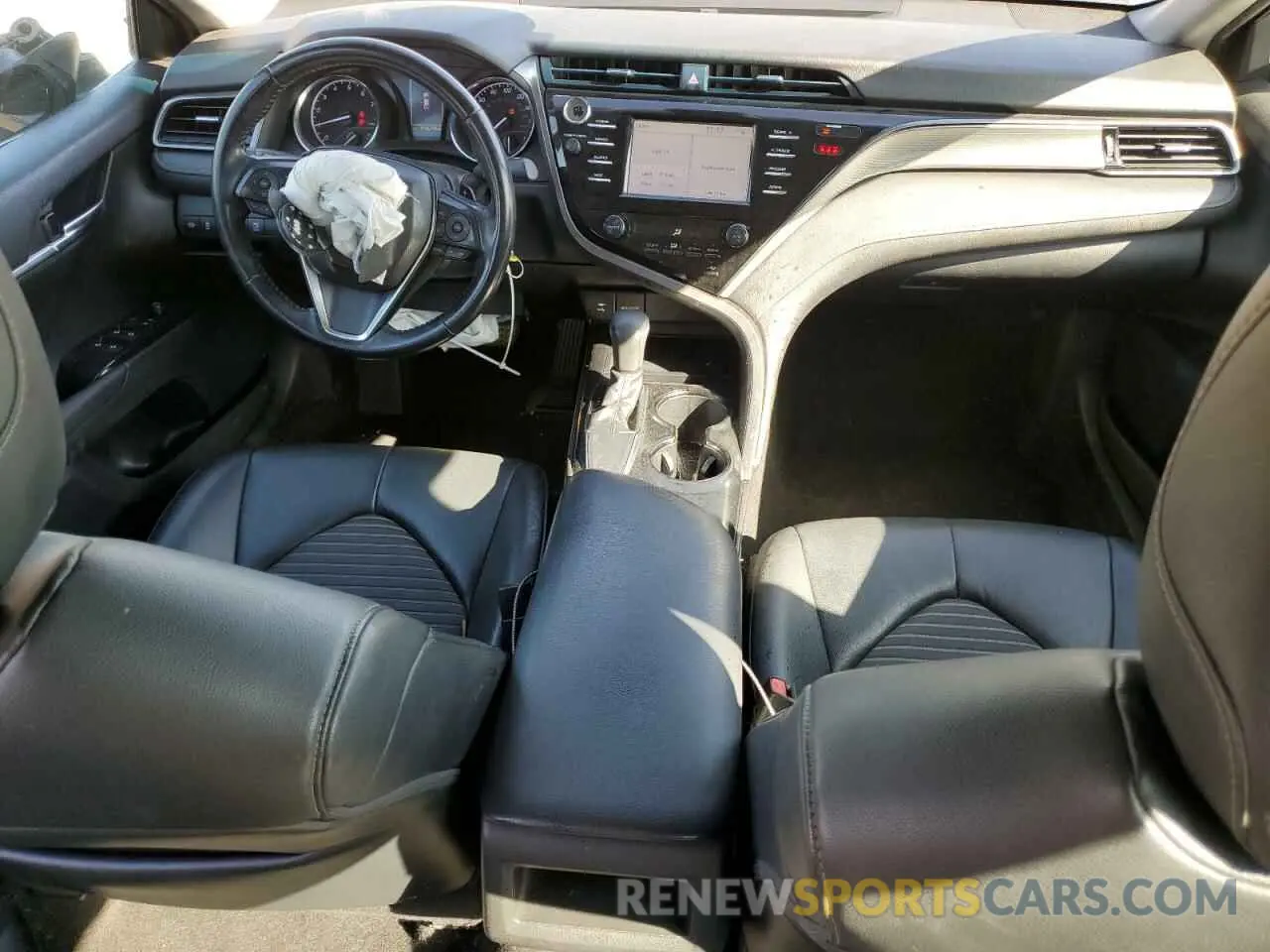 8 fotografías del automóvil dañado 4T1B11HK3KU186089 TOYOTA CAMRY 2019